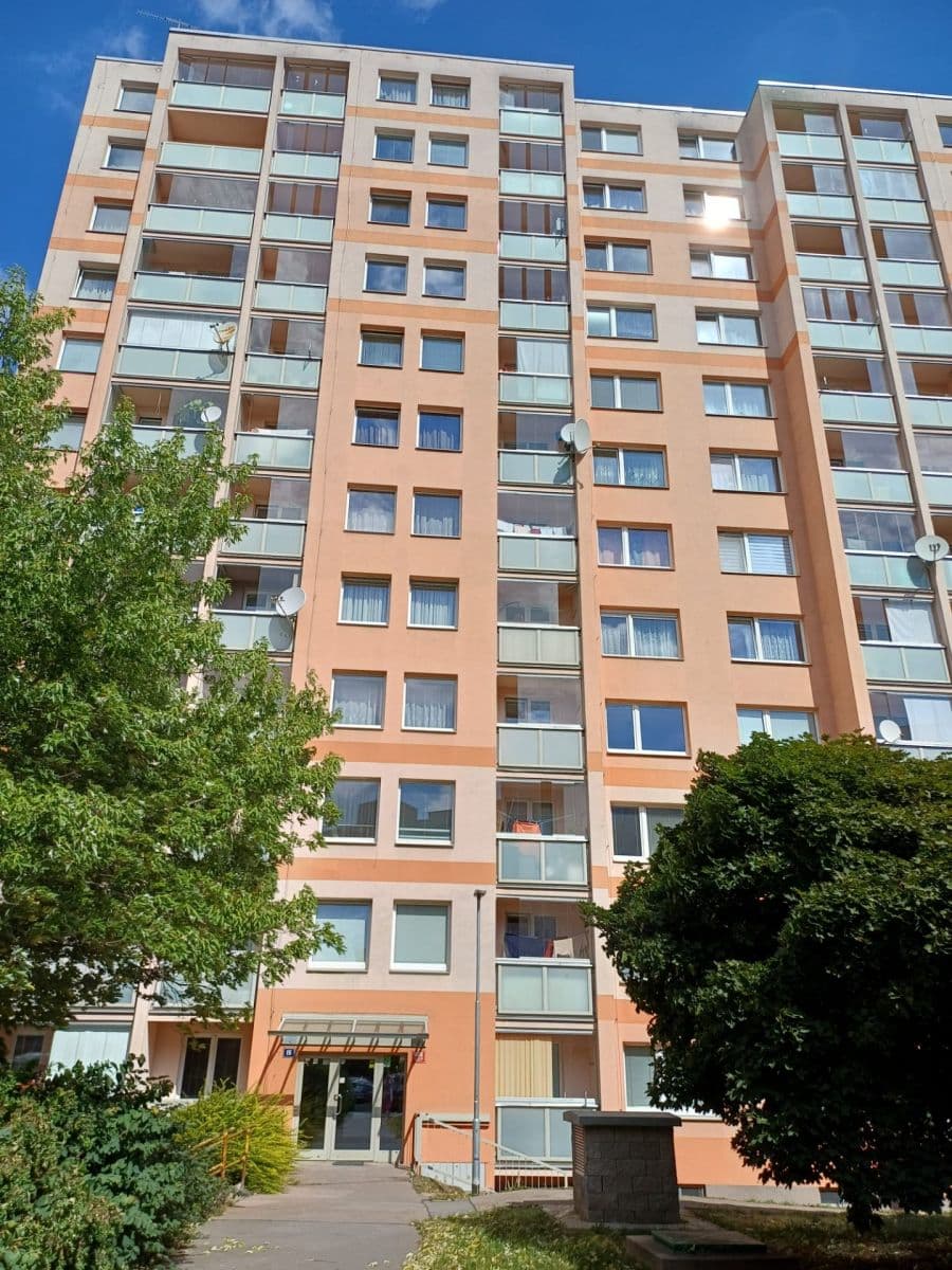 Prenájom bytu 3-izbový 80 m², Generála Janouška, Praha, Praha Prenájom bytu 3-izbový 80 m², Generála Janouška, Praha, Praha