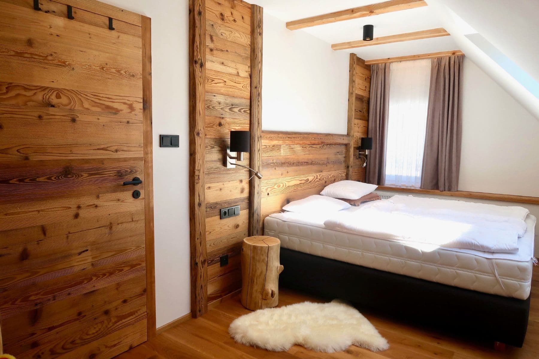 Predaj domu 200 m², pozemek 1.859 m², Rokytnice nad Jizerou, Liberecký kraj Predaj domu 200 m², pozemek 1.859 m², Rokytnice nad Jizerou, Liberecký kraj