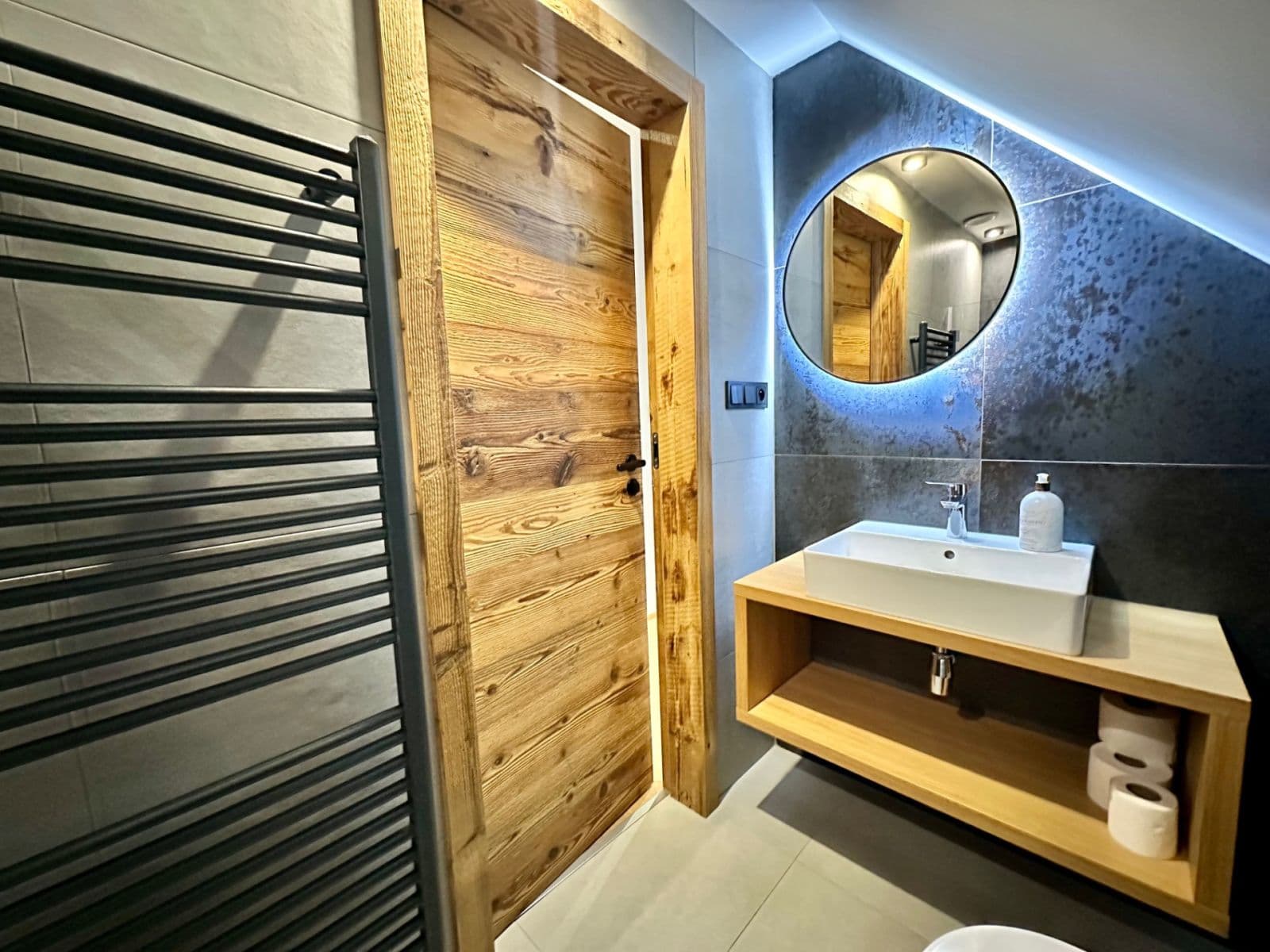 Predaj domu 200 m², pozemek 1.859 m², Rokytnice nad Jizerou, Liberecký kraj Predaj domu 200 m², pozemek 1.859 m², Rokytnice nad Jizerou, Liberecký kraj