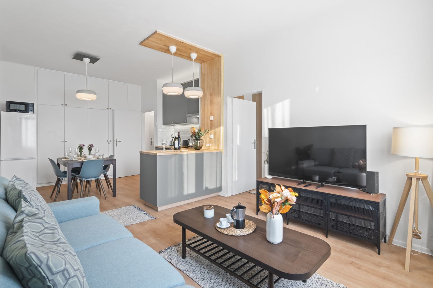 Prenájom bytu 37 m², Kolbenova, Praha, Praha Prenájom bytu 37 m², Kolbenova, Praha, Praha