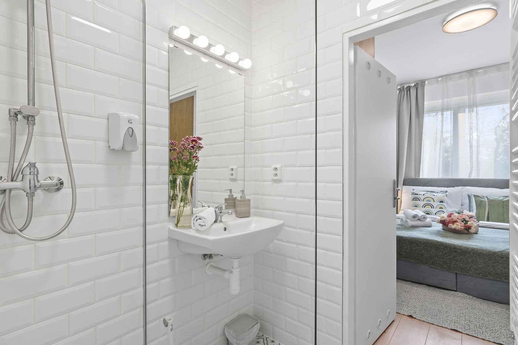 Prenájom bytu 37 m², Kolbenova, Praha, Praha Prenájom bytu 37 m², Kolbenova, Praha, Praha