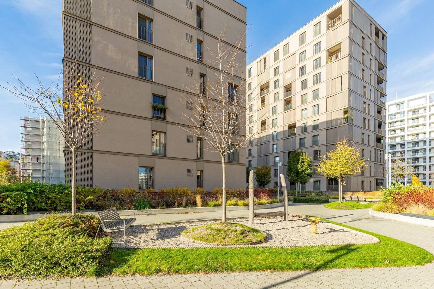 Prenájom bytu 2-izbový 42 m², Nové Mesto, Bratislavský kraj Prenájom bytu 2-izbový 42 m², Nové Mesto, Bratislavský kraj