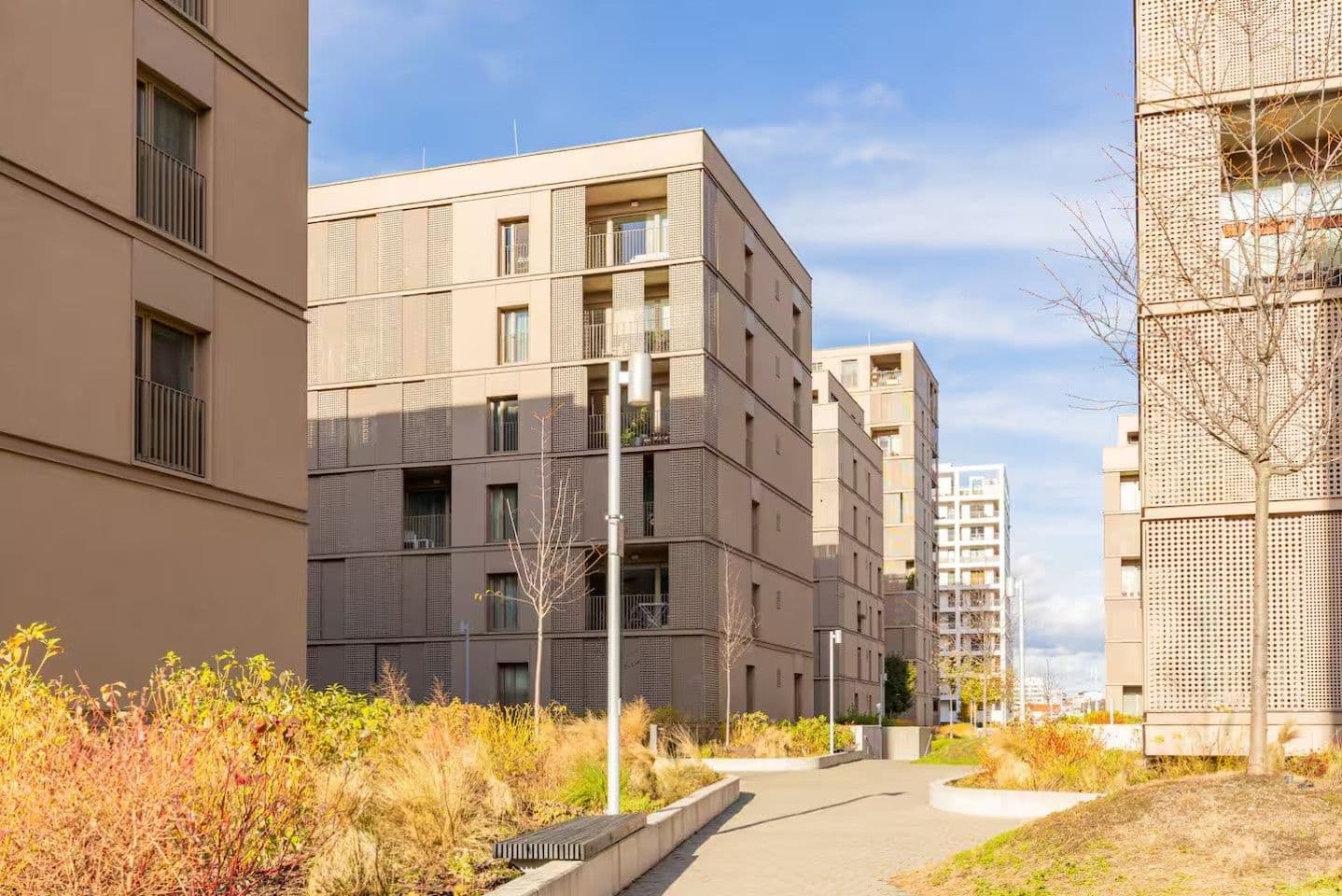 Prenájom bytu 2-izbový 42 m², Nové Mesto, Bratislavský kraj Prenájom bytu 2-izbový 42 m², Nové Mesto, Bratislavský kraj