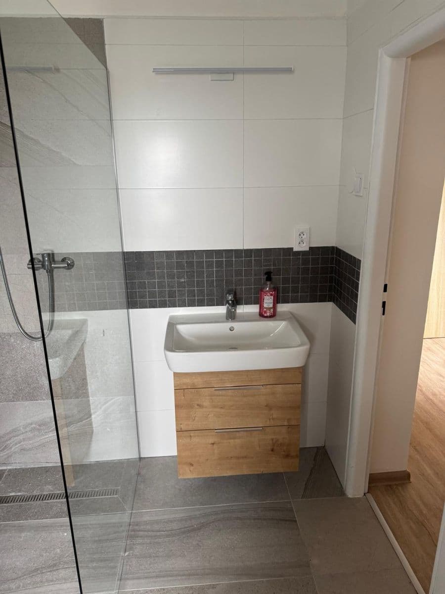 Prenájom bytu 2-izbový 55 m², U Jeslí, Lanškroun, Pardubický kraj Prenájom bytu 2-izbový 55 m², U Jeslí, Lanškroun, Pardubický kraj