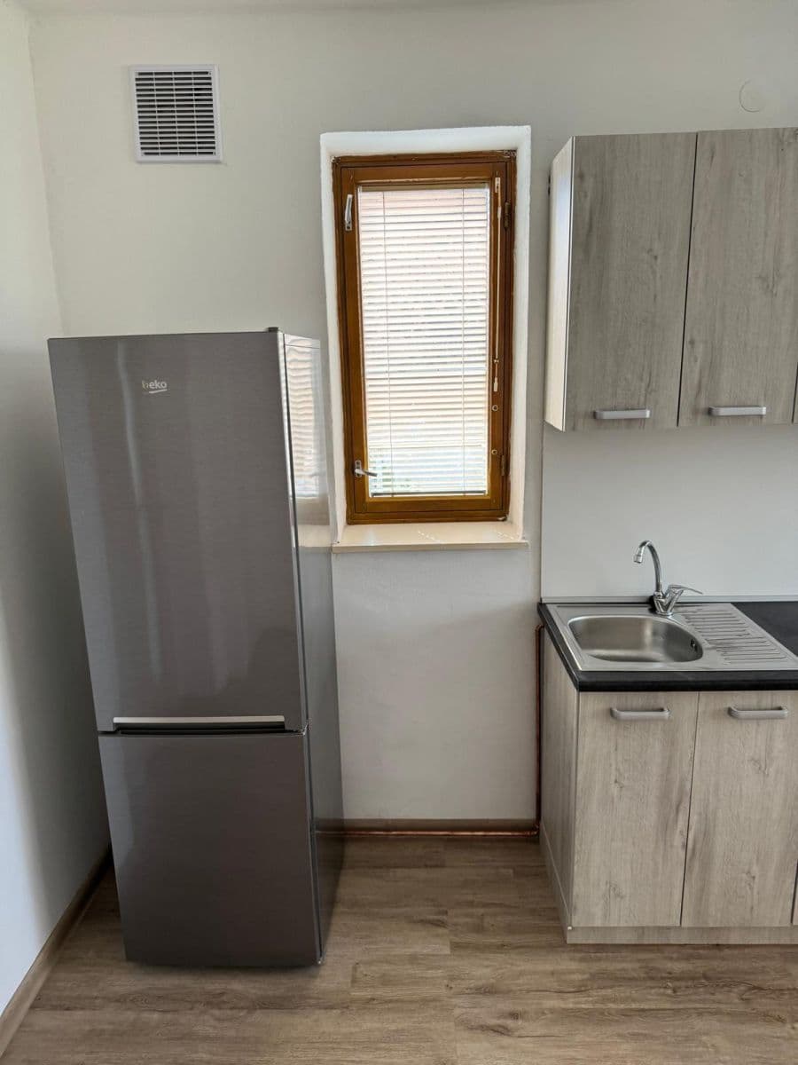 Prenájom bytu 2-izbový 55 m², U Jeslí, Lanškroun, Pardubický kraj Prenájom bytu 2-izbový 55 m², U Jeslí, Lanškroun, Pardubický kraj