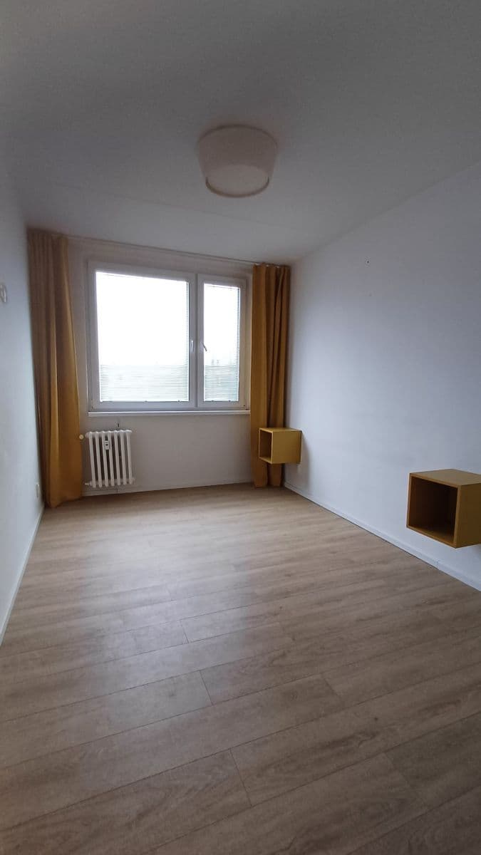 Prenájom bytu 2-izbový 43 m², Luhovská, Praha, Praha Prenájom bytu 2-izbový 43 m², Luhovská, Praha, Praha