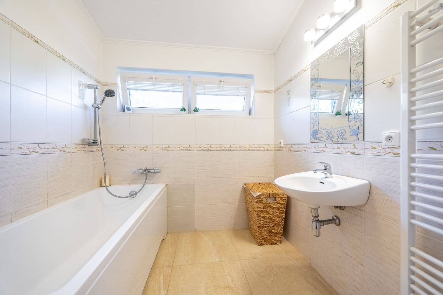 Predaj domu 204 m², pozemek 753 m², K Hubačovu, Mnichovice, Středočeský kraj Predaj domu 204 m², pozemek 753 m², K Hubačovu, Mnichovice, Středočeský kraj