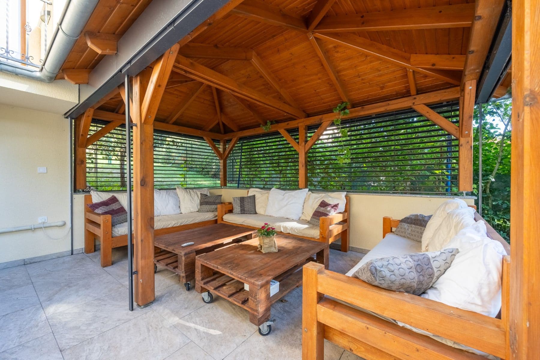 Predaj domu 204 m², pozemek 753 m², K Hubačovu, Mnichovice, Středočeský kraj Predaj domu 204 m², pozemek 753 m², K Hubačovu, Mnichovice, Středočeský kraj