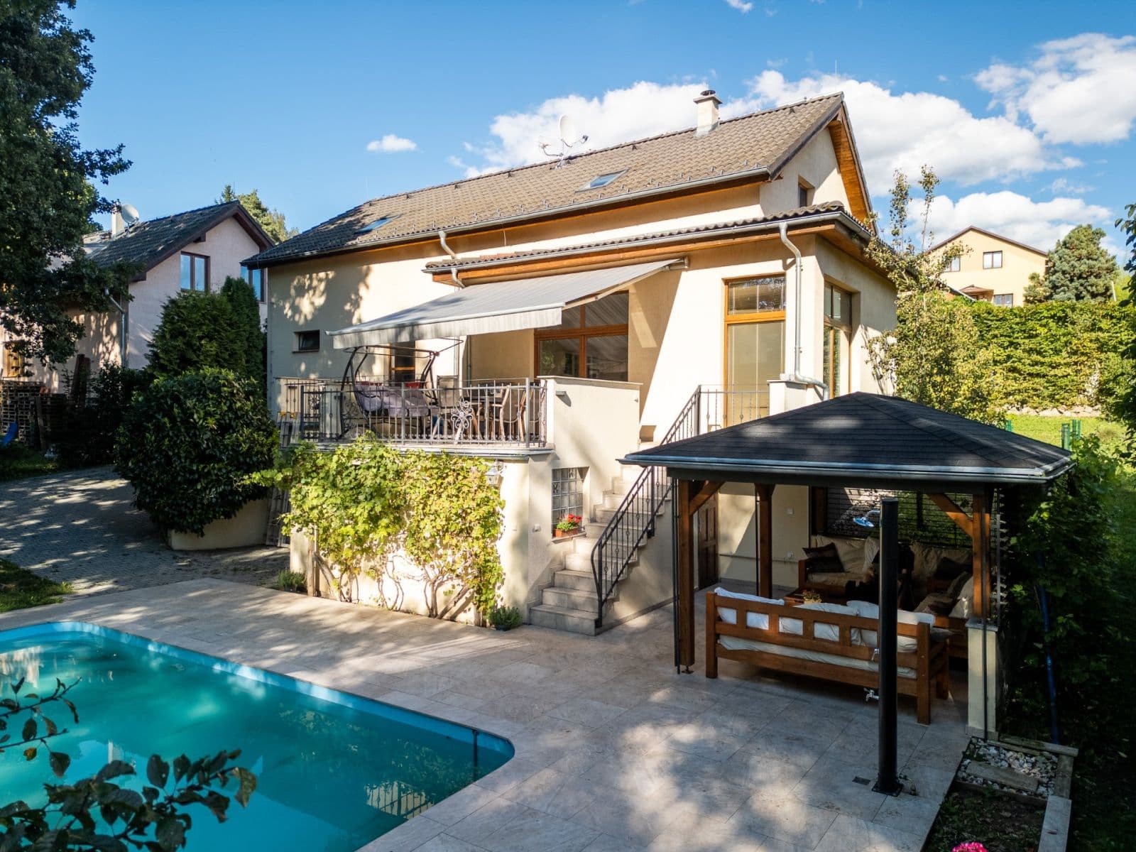 Predaj domu 204 m², pozemek 753 m², K Hubačovu, Mnichovice, Středočeský kraj Predaj domu 204 m², pozemek 753 m², K Hubačovu, Mnichovice, Středočeský kraj