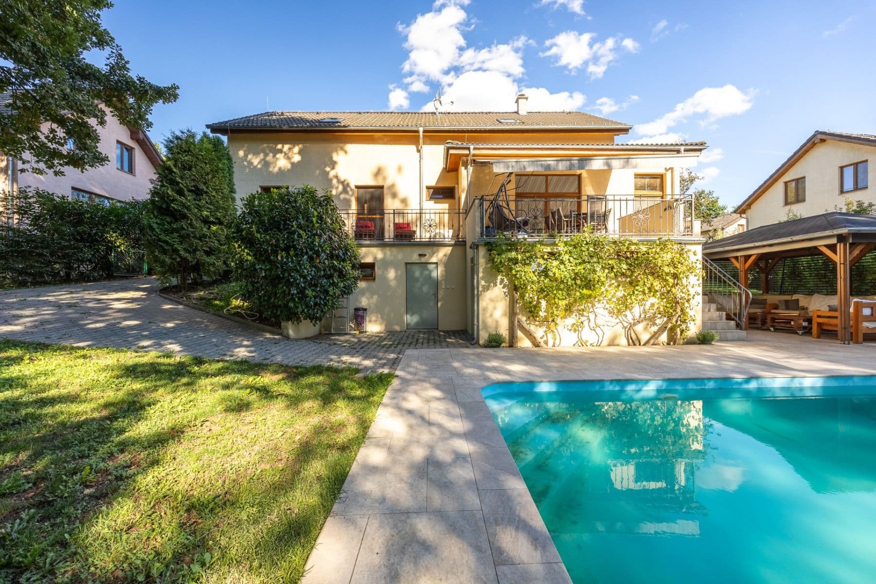 Predaj domu 204 m², pozemek 753 m², K Hubačovu, Mnichovice, Středočeský kraj Predaj domu 204 m², pozemek 753 m², K Hubačovu, Mnichovice, Středočeský kraj