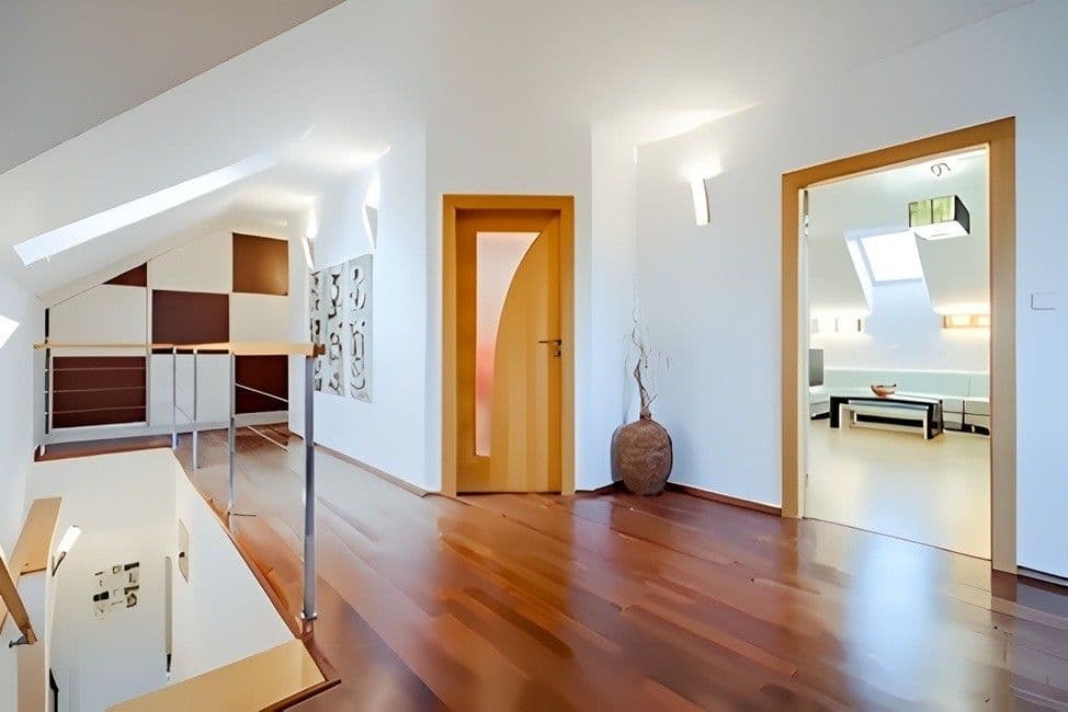 Prenájom bytu 4-izbový 130 m², Na Slavíkově, Praha, Praha Prenájom bytu 4-izbový 130 m², Na Slavíkově, Praha, Praha