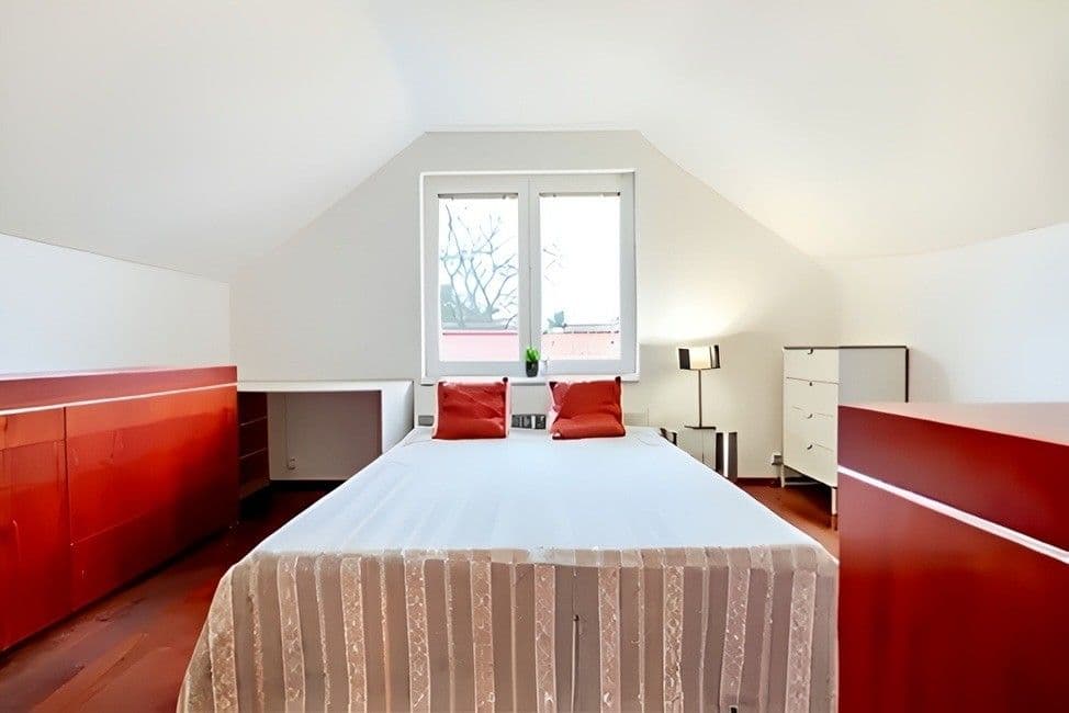 Prenájom bytu 4-izbový 130 m², Na Slavíkově, Praha, Praha Prenájom bytu 4-izbový 130 m², Na Slavíkově, Praha, Praha