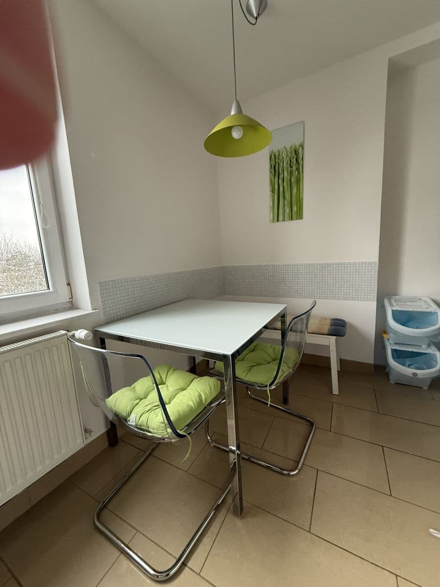 Prenájom bytu 47 m², Na Cihlářce A, Praha, Praha Prenájom bytu 47 m², Na Cihlářce A, Praha, Praha