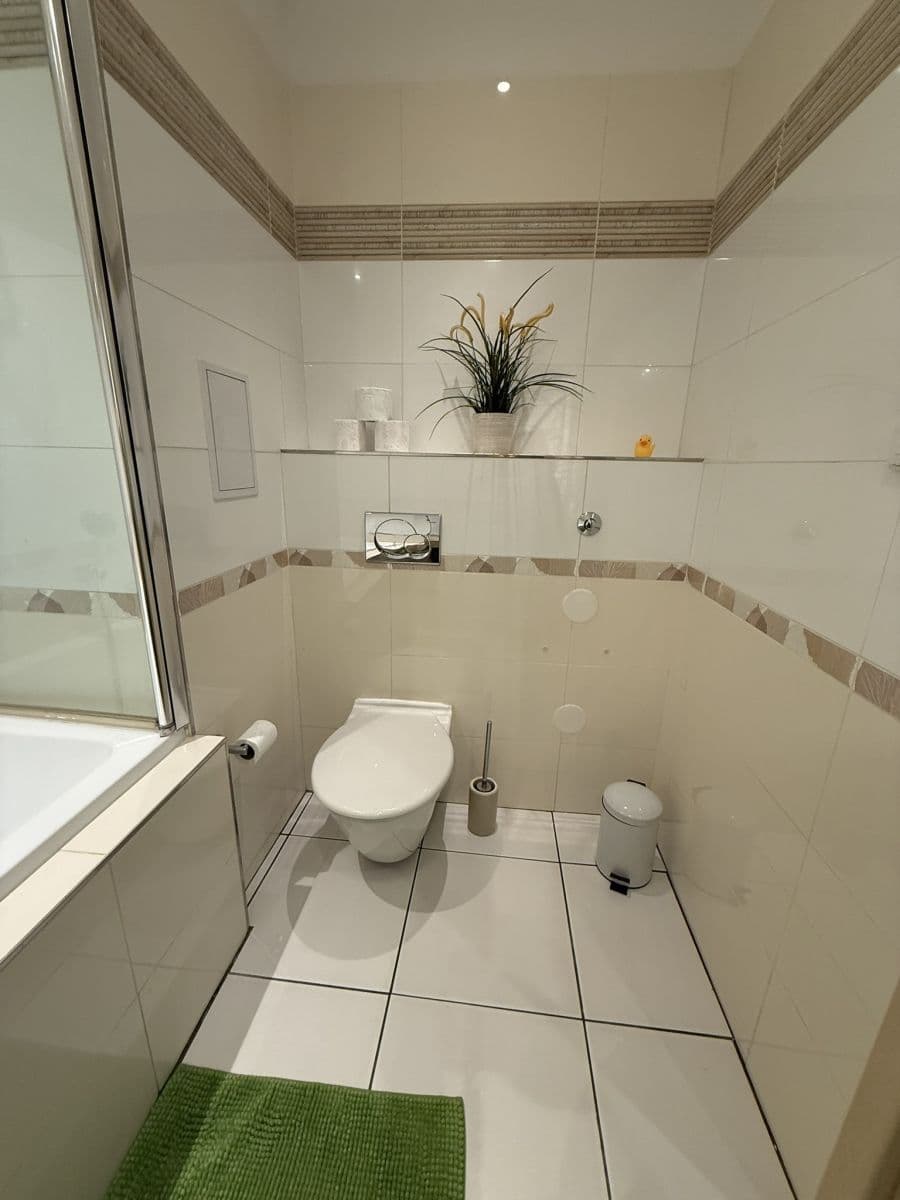 Prenájom bytu 47 m², Na Cihlářce A, Praha, Praha Prenájom bytu 47 m², Na Cihlářce A, Praha, Praha