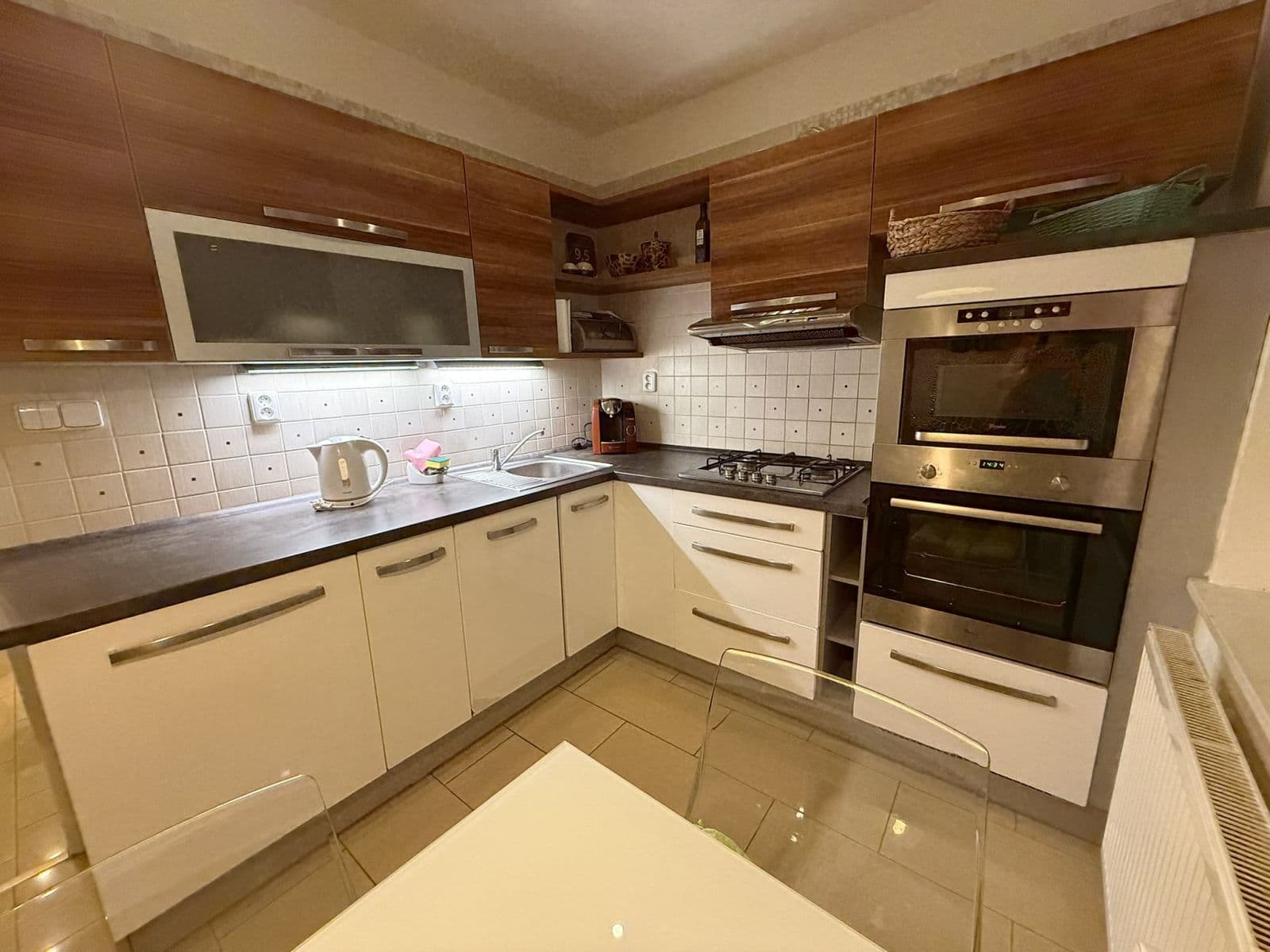 Prenájom bytu 47 m², Na Cihlářce A, Praha, Praha Prenájom bytu 47 m², Na Cihlářce A, Praha, Praha