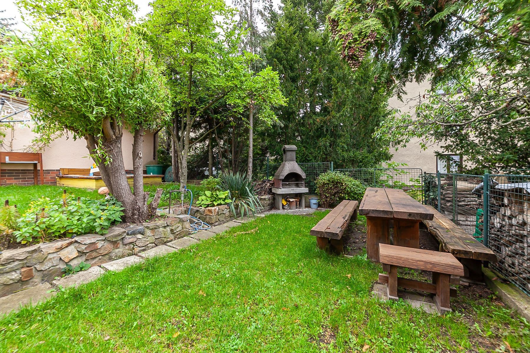 Predaj domu 255 m², pozemek 384 m², Pod Sychrovem II, Praha, Praha Predaj domu 255 m², pozemek 384 m², Pod Sychrovem II, Praha, Praha