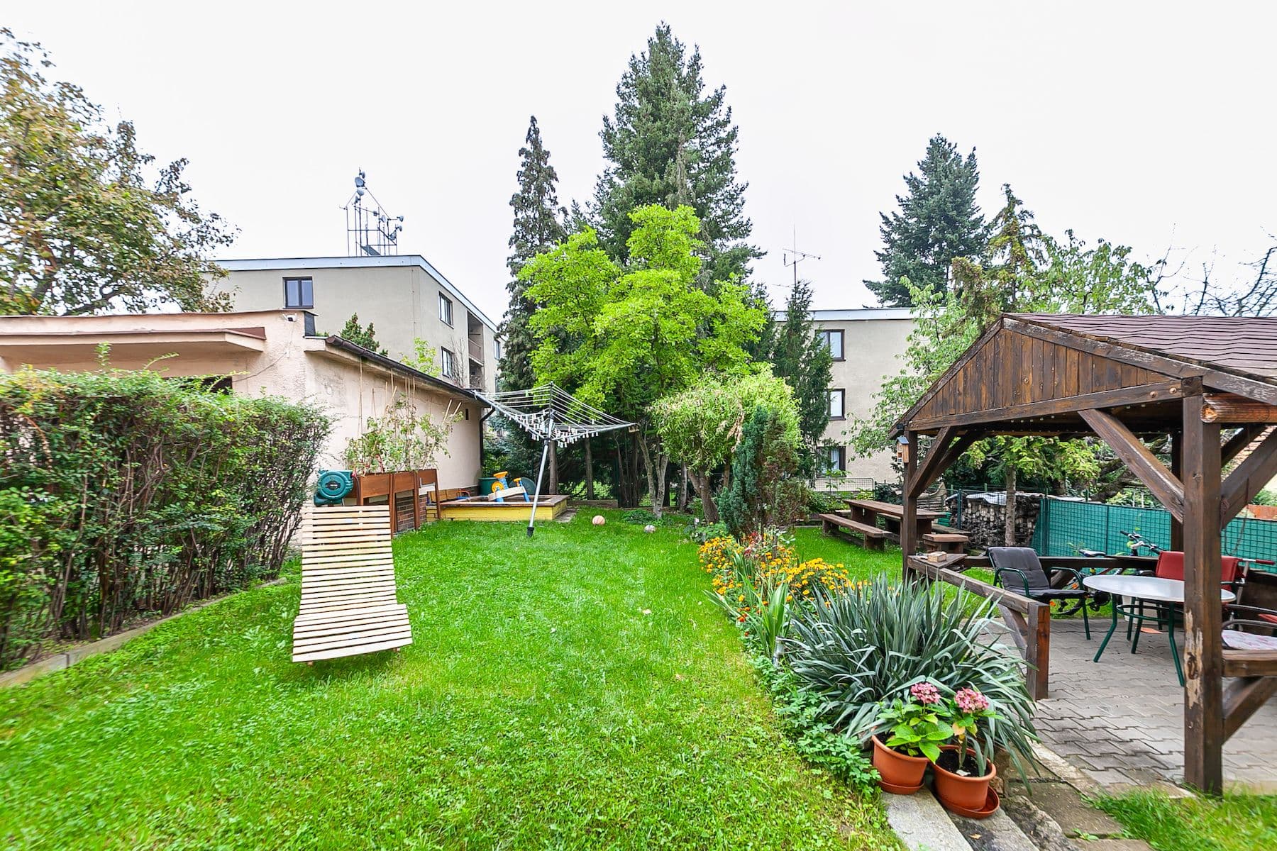 Predaj domu 255 m², pozemek 384 m², Pod Sychrovem II, Praha, Praha Predaj domu 255 m², pozemek 384 m², Pod Sychrovem II, Praha, Praha