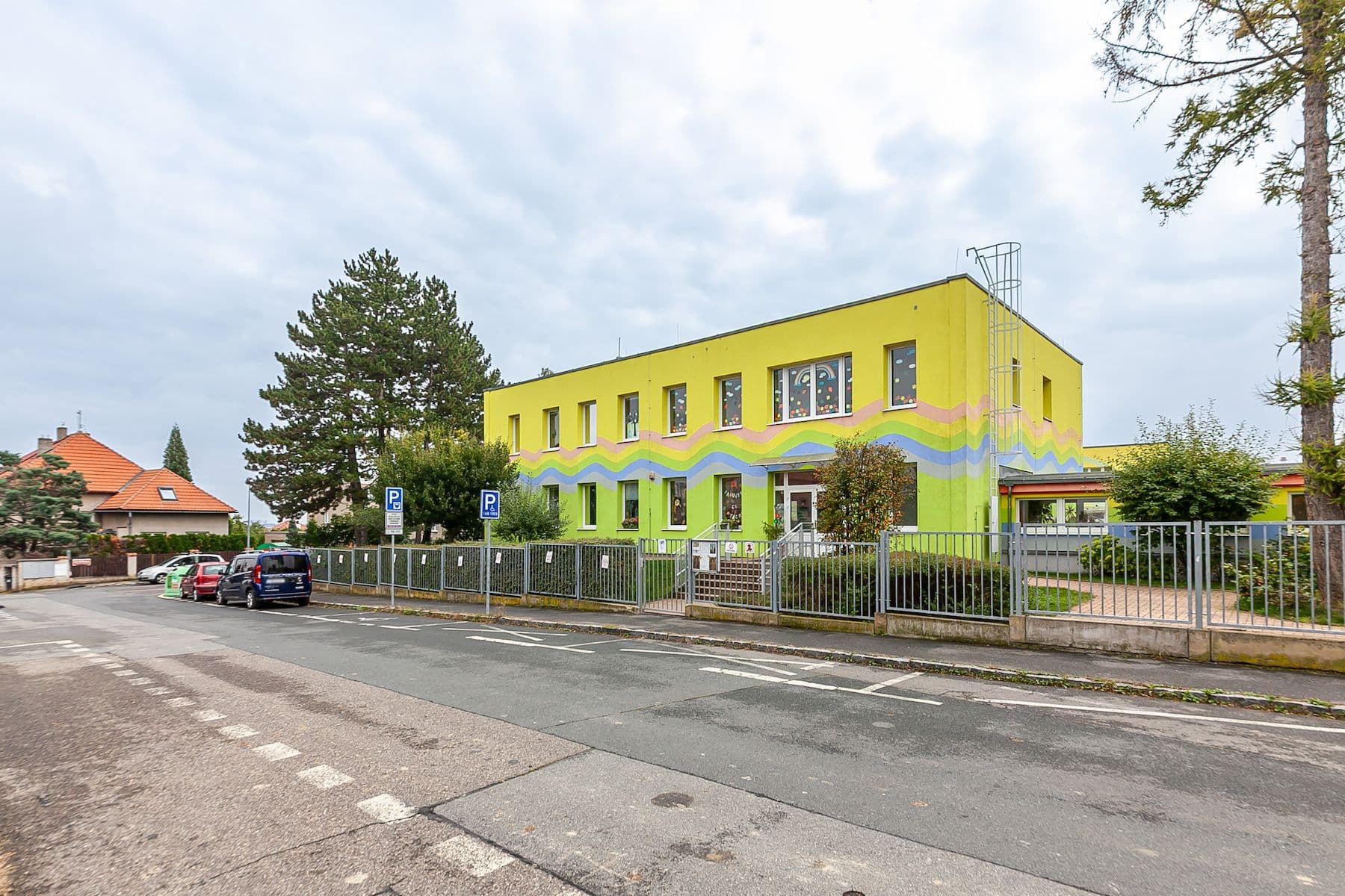 Predaj domu 255 m², pozemek 384 m², Pod Sychrovem II, Praha, Praha Predaj domu 255 m², pozemek 384 m², Pod Sychrovem II, Praha, Praha