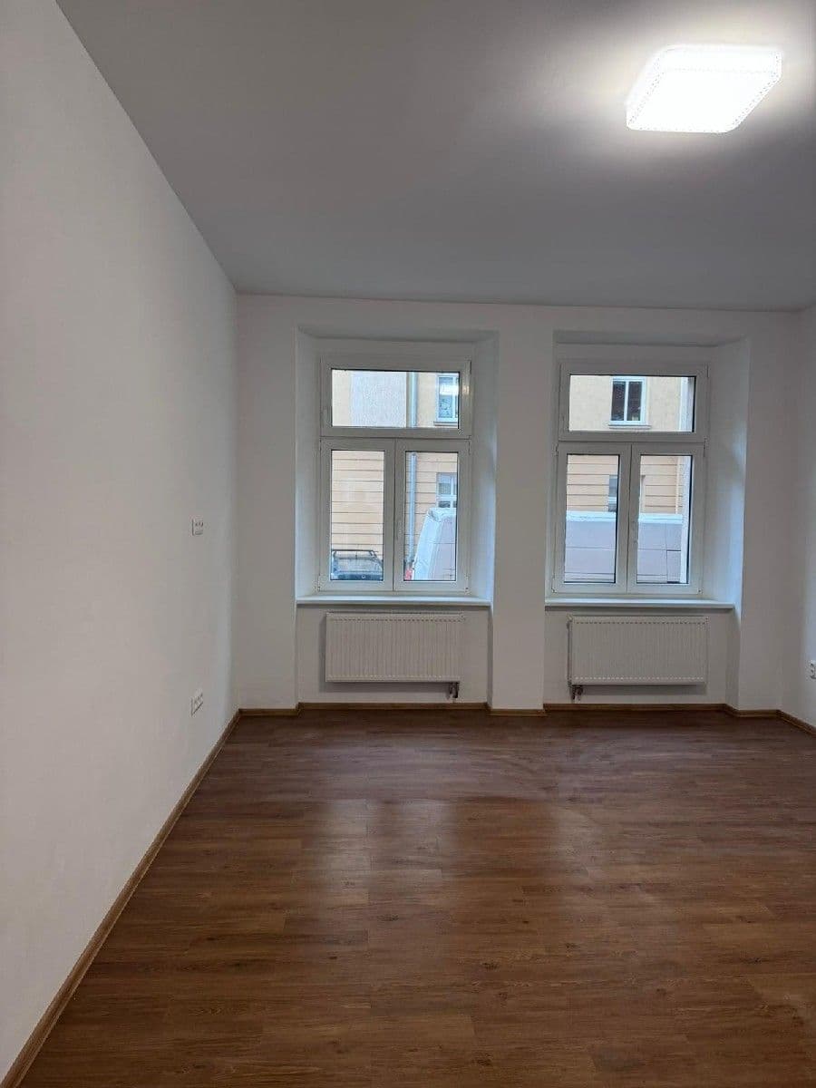Prenájom bytu 3-izbový 110 m², Praskova, Olomouc, Olomoucký kraj Prenájom bytu 3-izbový 110 m², Praskova, Olomouc, Olomoucký kraj