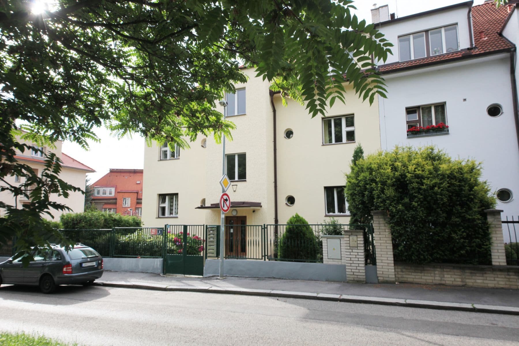 Prenájom bytu, náměstí Před Bateriemi, Praha, Praha Prenájom bytu, náměstí Před Bateriemi, Praha, Praha