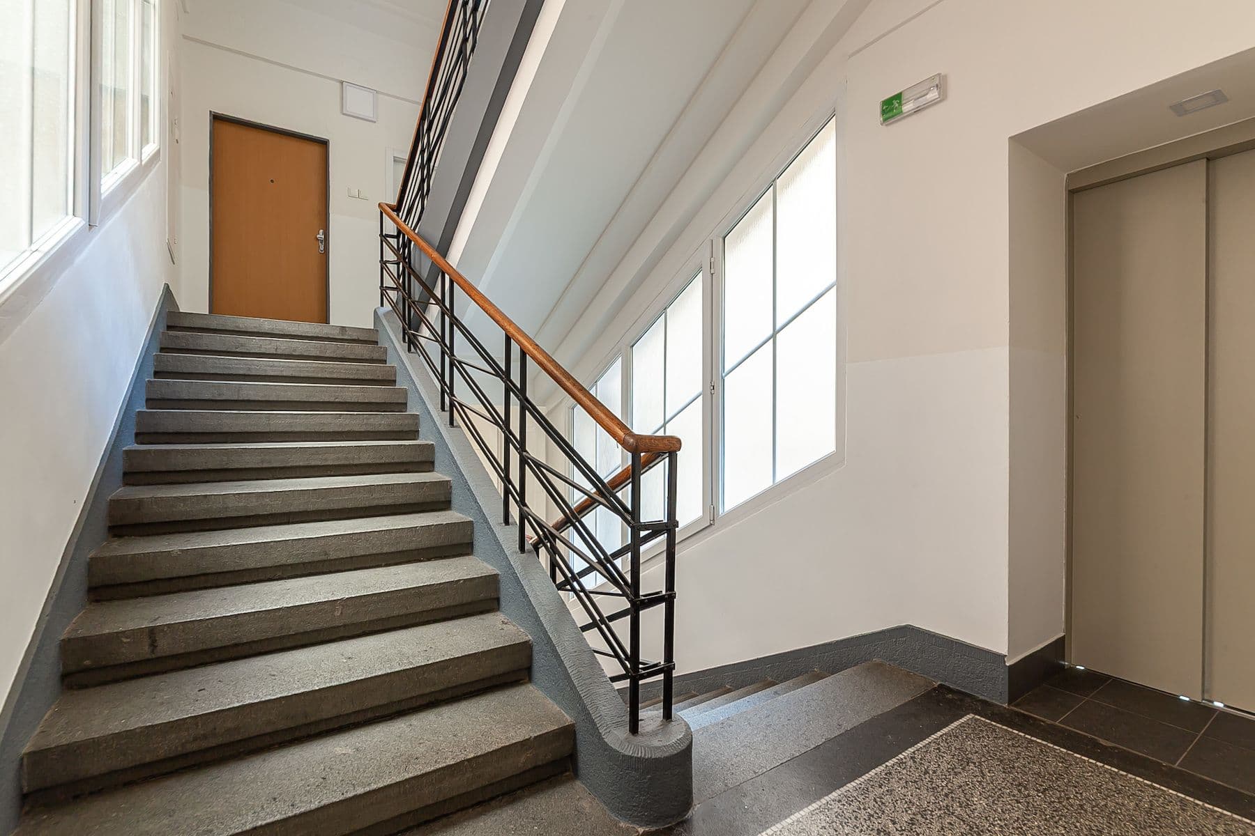 Predaj bytu 2-izbový 74 m², Ocelářská, Praha, Praha Predaj bytu 2-izbový 74 m², Ocelářská, Praha, Praha