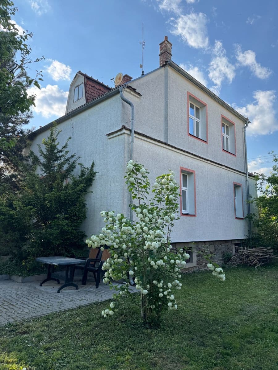 Predaj domu 230 m², pozemek 1.017 m², Jiráskova, Litovel, Olomoucký kraj Predaj domu 230 m², pozemek 1.017 m², Jiráskova, Litovel, Olomoucký kraj