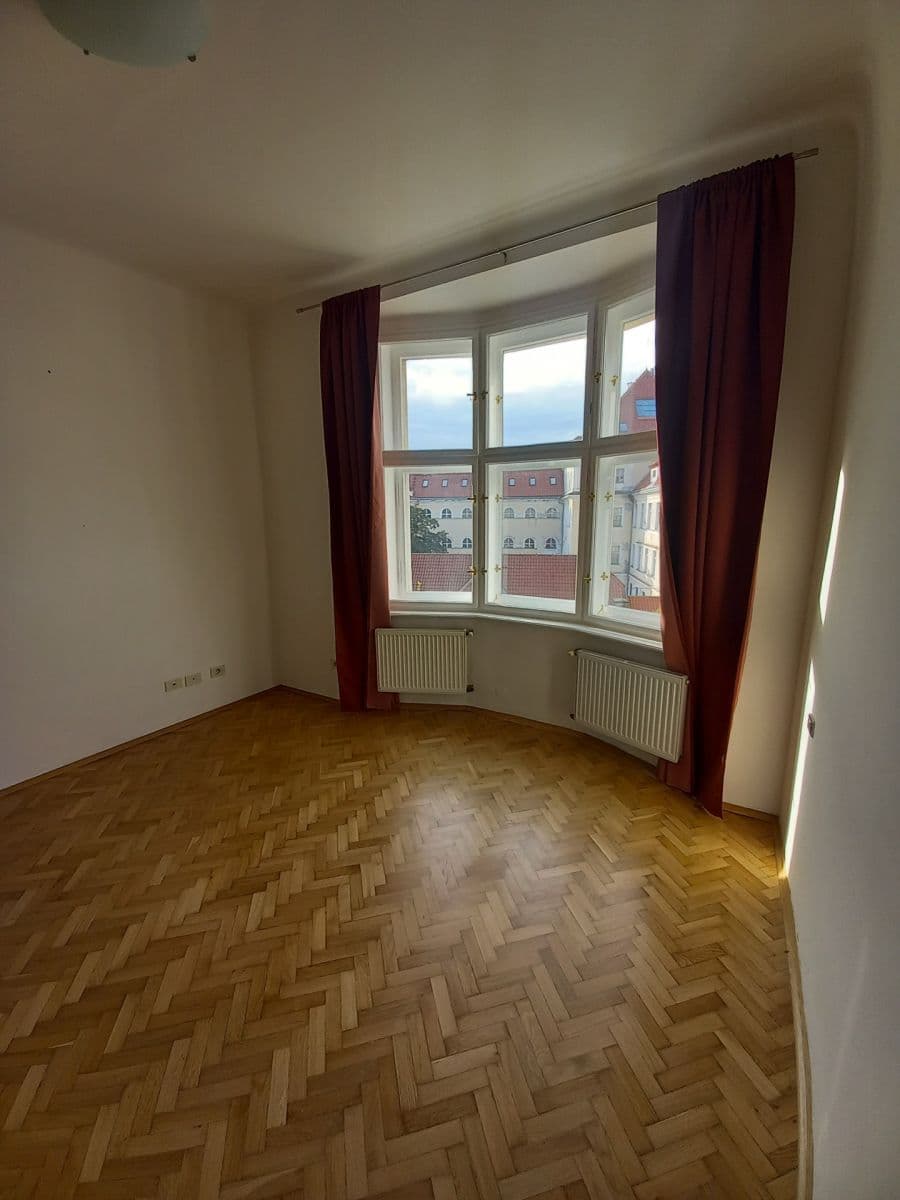 Prenájom bytu 2-izbový 50 m², Žitomírská, Praha, Praha Prenájom bytu 2-izbový 50 m², Žitomírská, Praha, Praha
