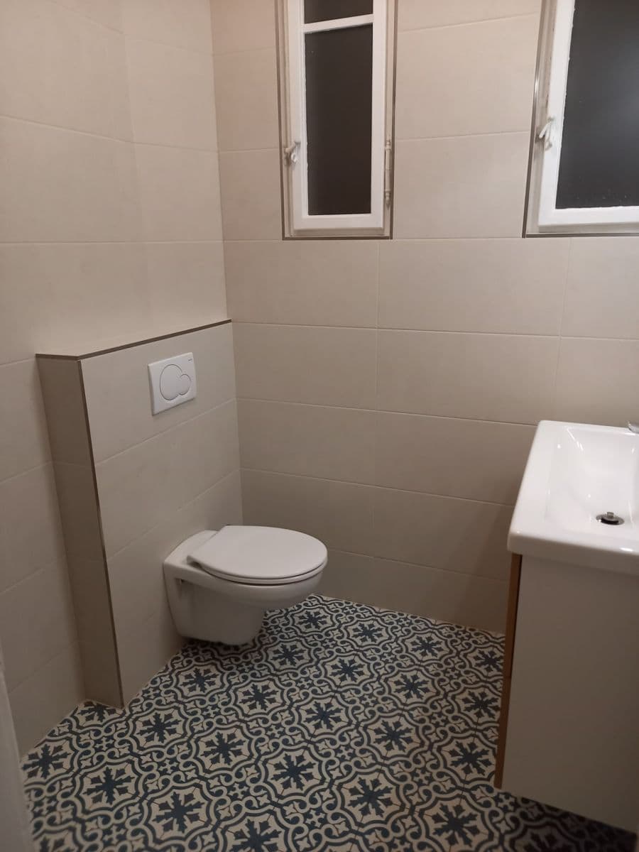 Prenájom bytu 2-izbový 50 m², Žitomírská, Praha, Praha Prenájom bytu 2-izbový 50 m², Žitomírská, Praha, Praha