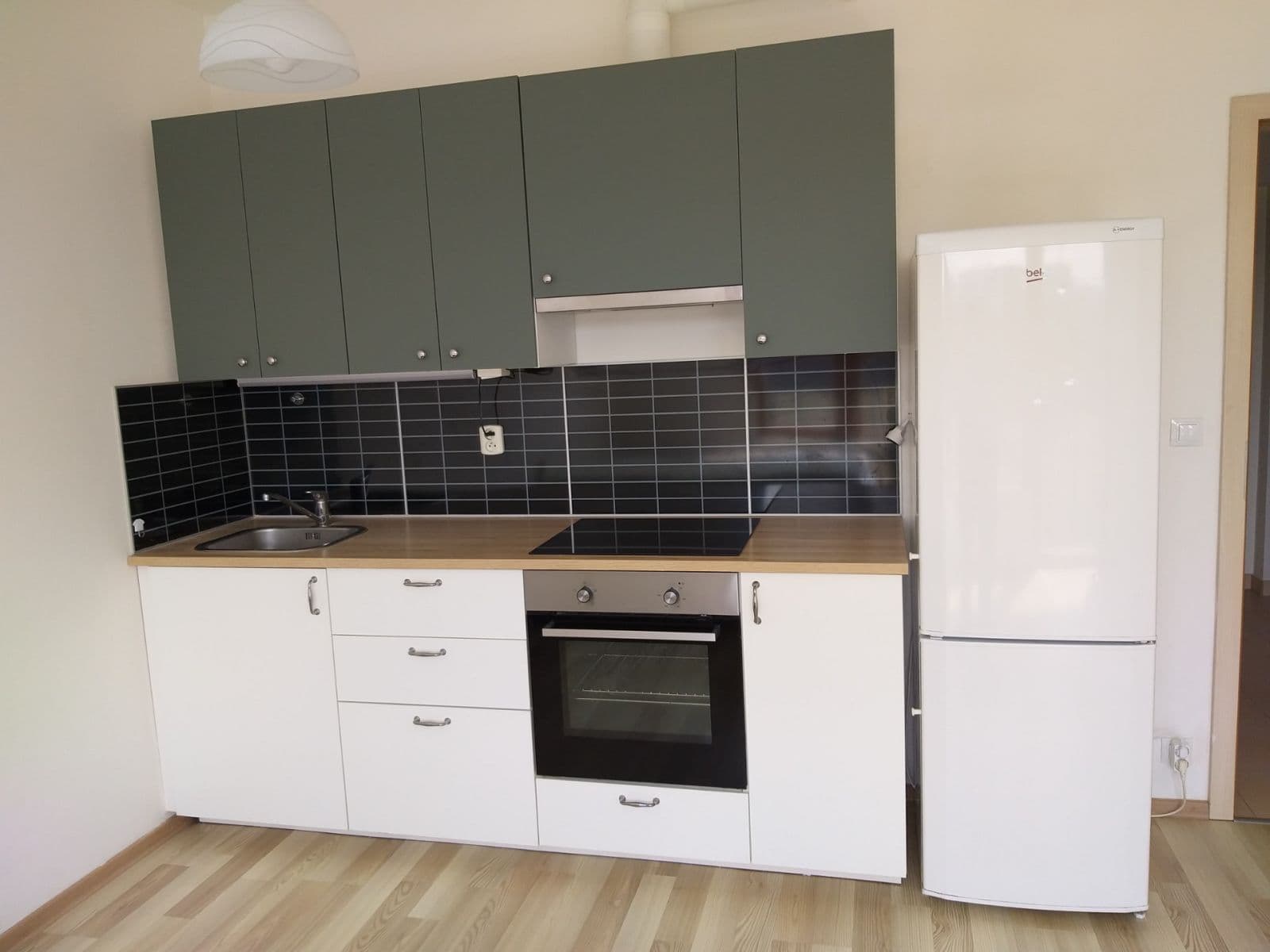 Prenájom bytu 1-izbový 34 m², Modrého, Praha, Praha Prenájom bytu 1-izbový 34 m², Modrého, Praha, Praha