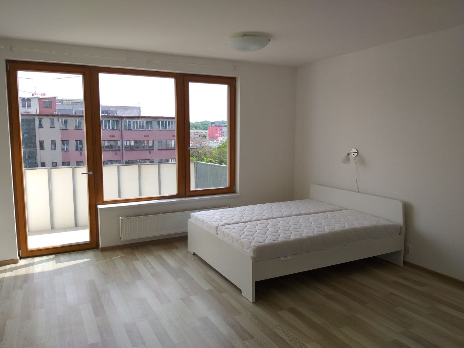 Prenájom bytu 1-izbový 34 m², Modrého, Praha, Praha Prenájom bytu 1-izbový 34 m², Modrého, Praha, Praha