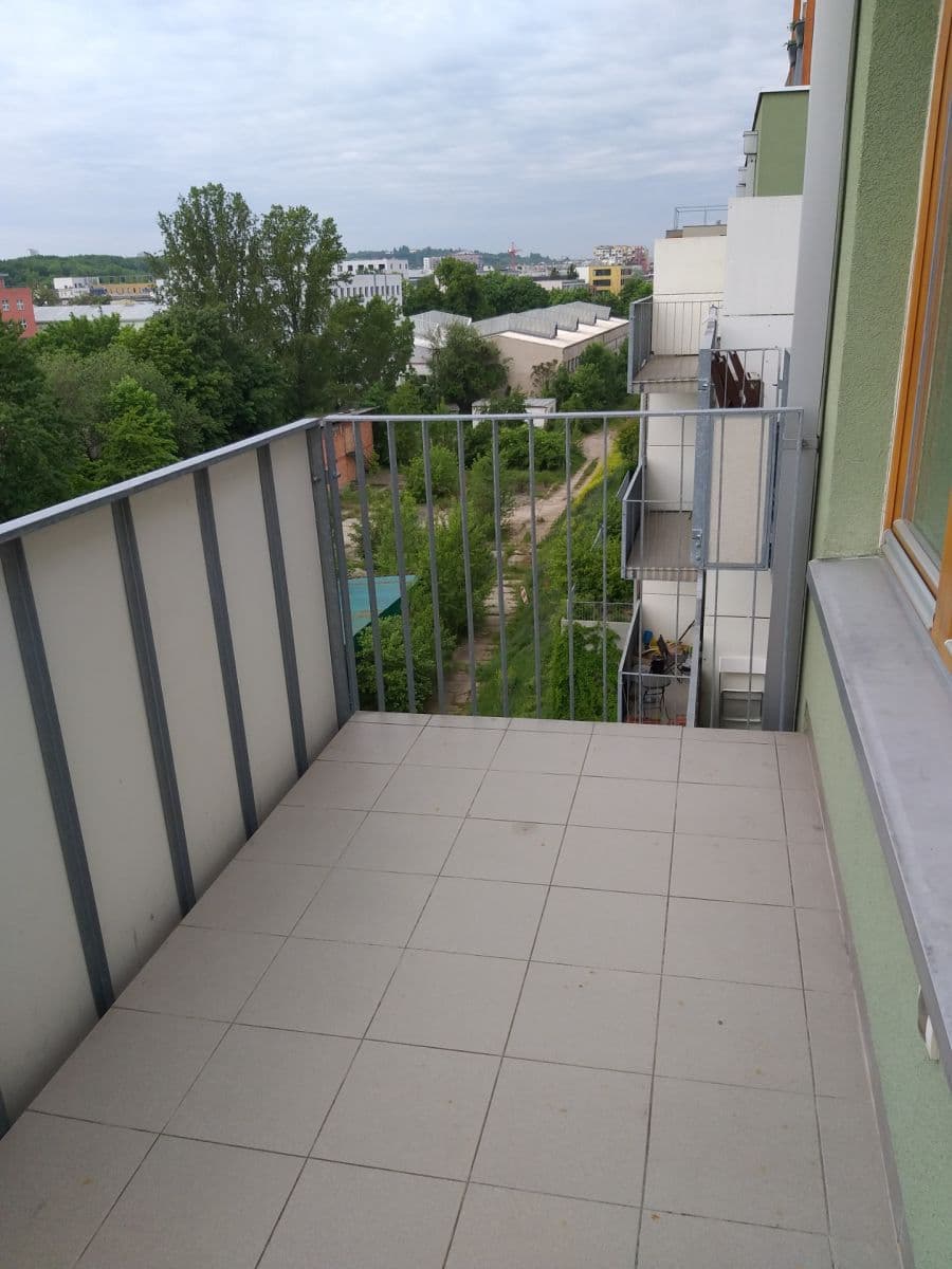Prenájom bytu 1-izbový 34 m², Modrého, Praha, Praha Prenájom bytu 1-izbový 34 m², Modrého, Praha, Praha