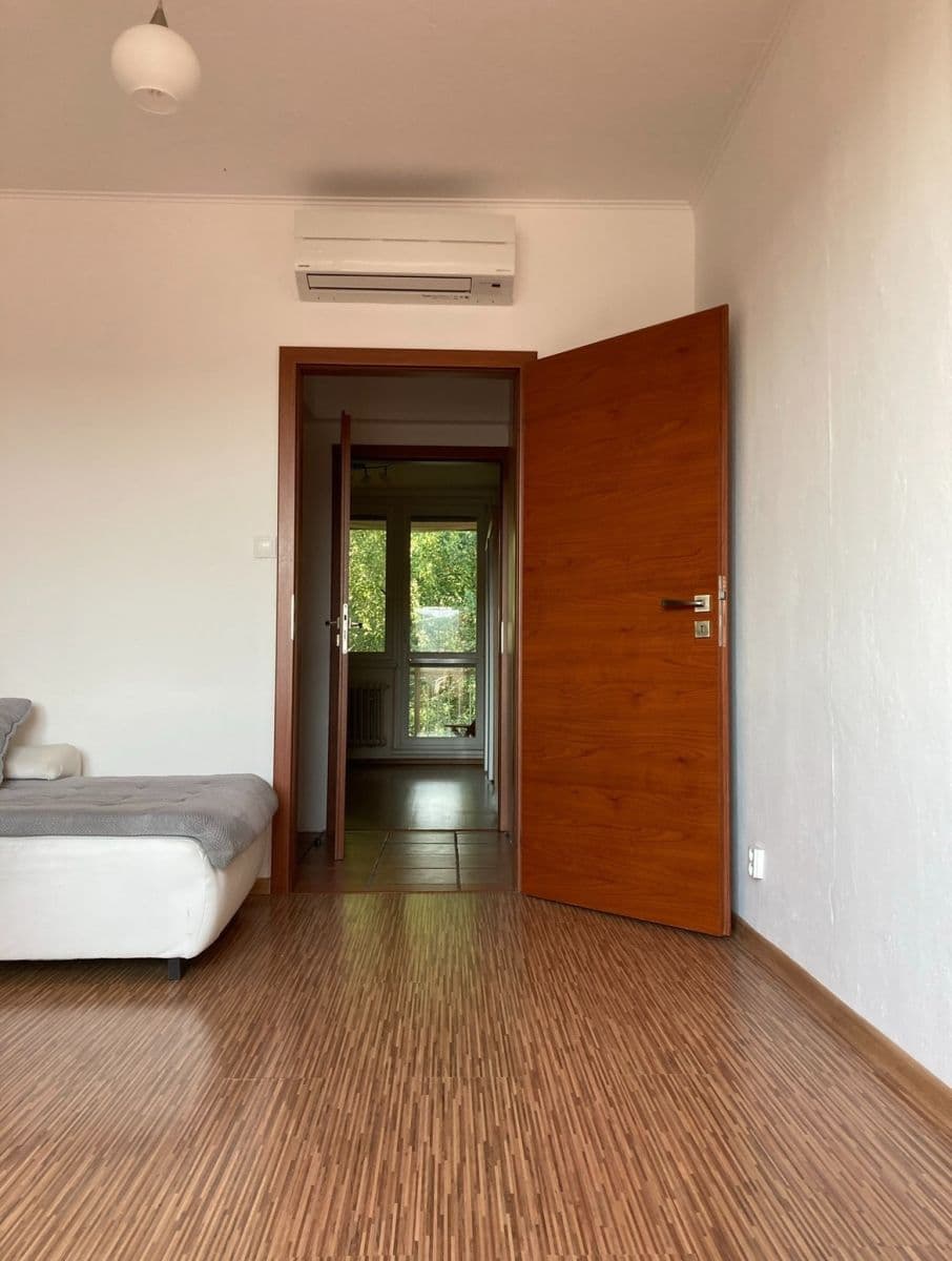 Prenájom bytu 2-izbový 60 m², Letovická, Brno, Jihomoravský kraj Prenájom bytu 2-izbový 60 m², Letovická, Brno, Jihomoravský kraj