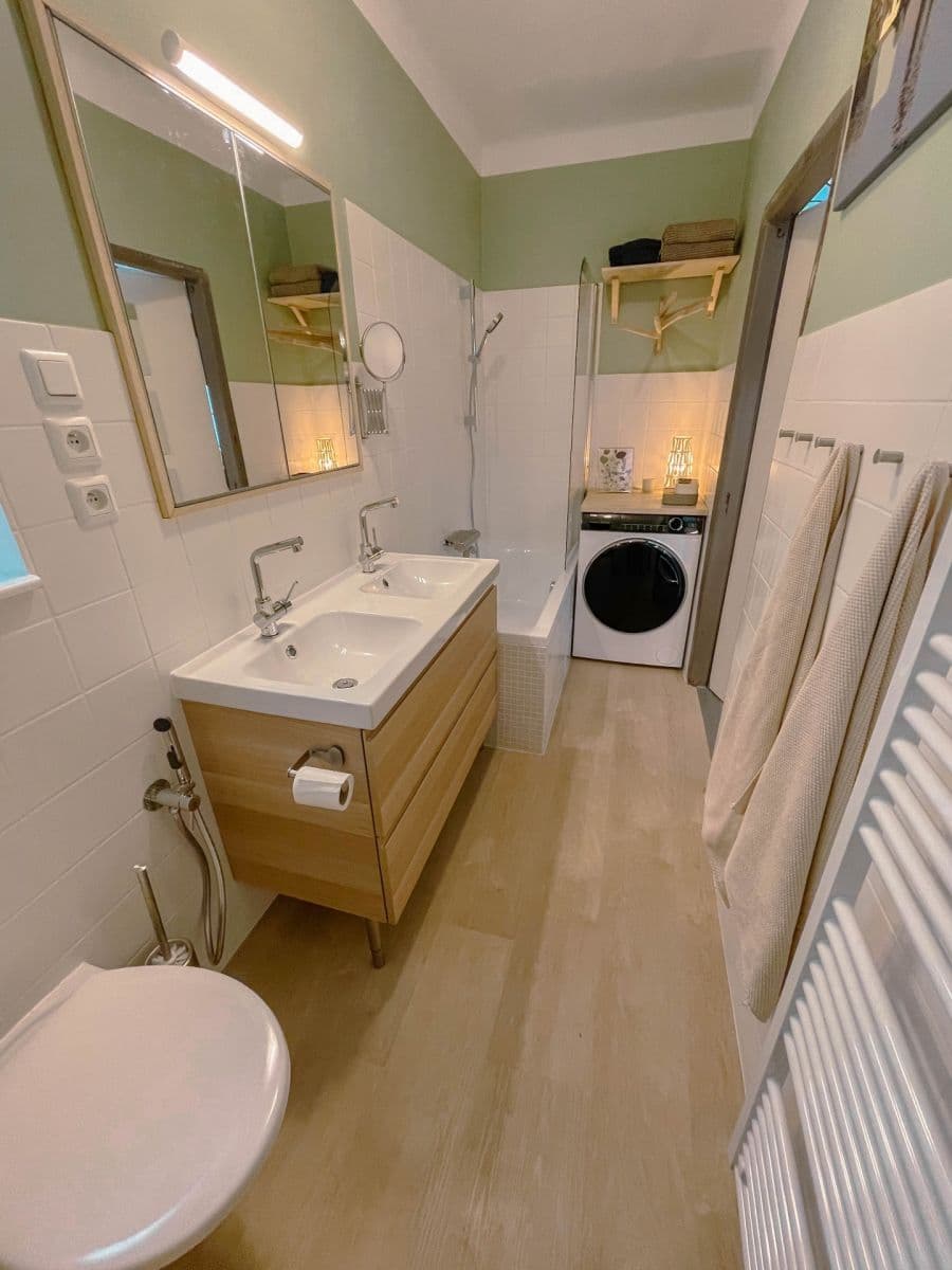 Predaj domu 65 m², pozemek 300 m², Na Ročkově, Praha, Praha Predaj domu 65 m², pozemek 300 m², Na Ročkově, Praha, Praha