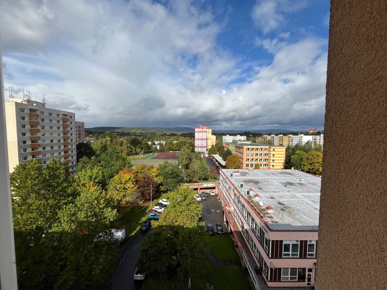 Predaj bytu 2-izbový 64 m², U Koupaliště, Karlovy Vary, Karlovarský kraj Predaj bytu 2-izbový 64 m², U Koupaliště, Karlovy Vary, Karlovarský kraj