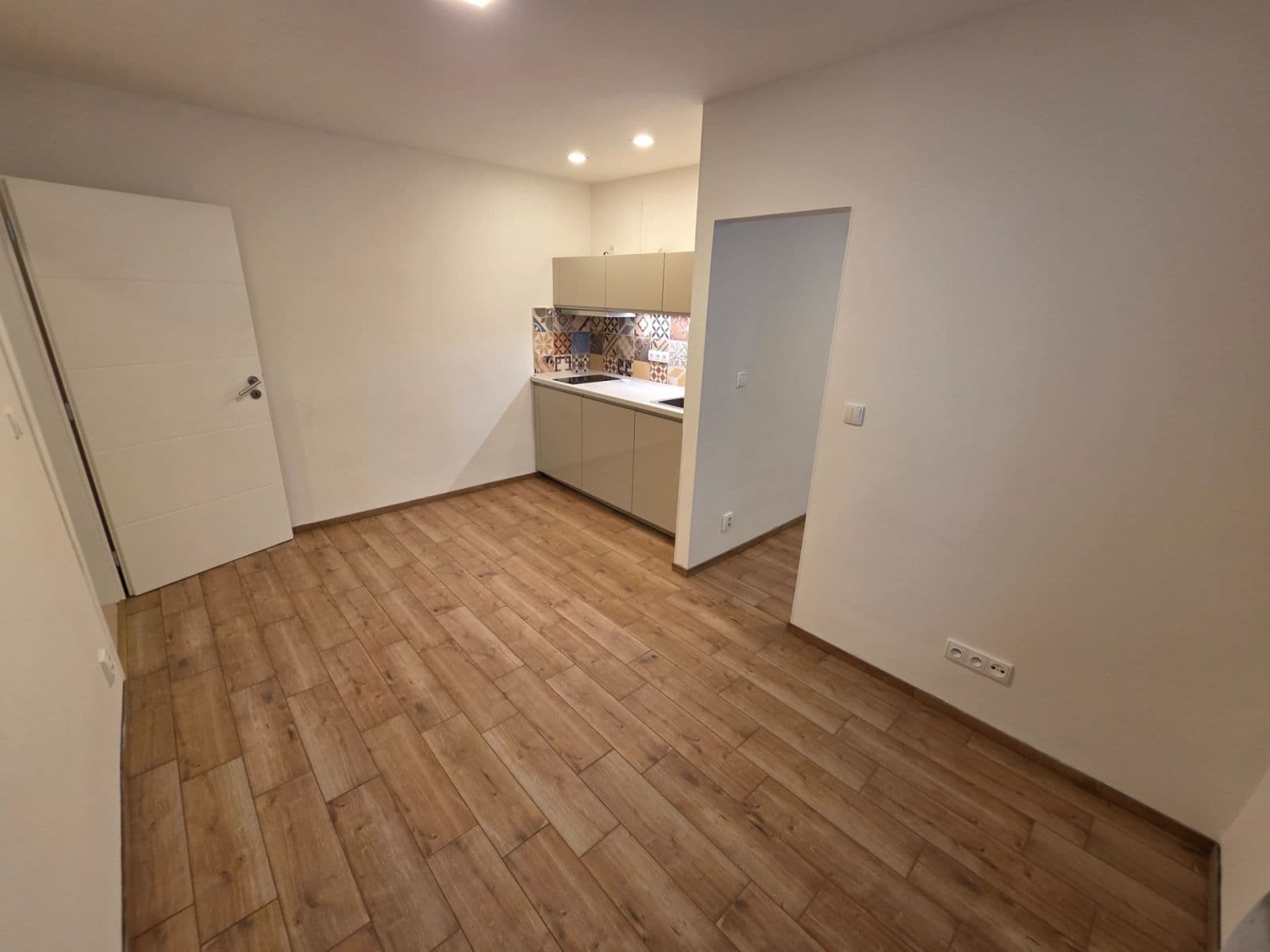 Predaj bytu 2-izbový 36 m², Terronská, Praha, Praha Predaj bytu 2-izbový 36 m², Terronská, Praha, Praha