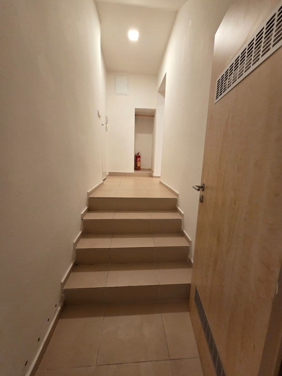 Predaj bytu 2-izbový 36 m², Terronská, Praha, Praha Predaj bytu 2-izbový 36 m², Terronská, Praha, Praha