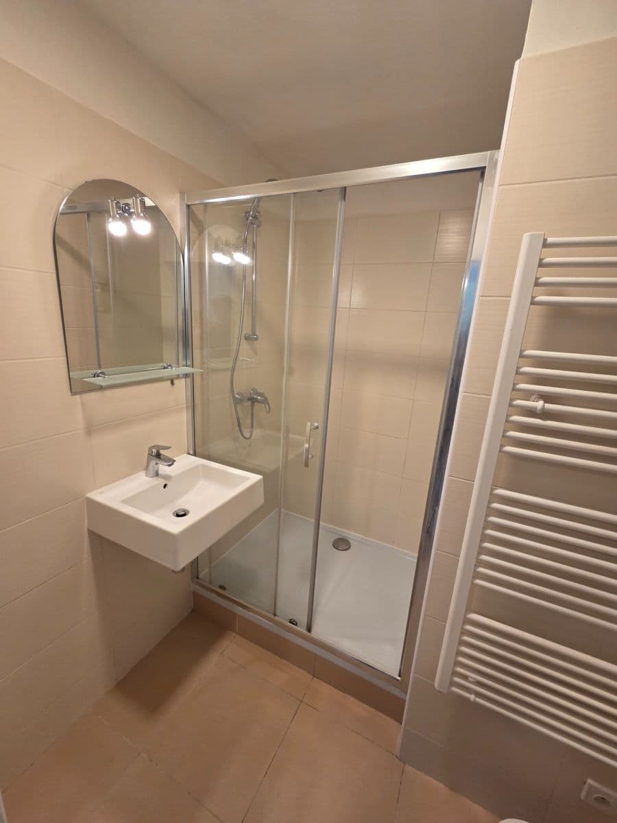 Predaj bytu 2-izbový 36 m², Terronská, Praha, Praha Predaj bytu 2-izbový 36 m², Terronská, Praha, Praha