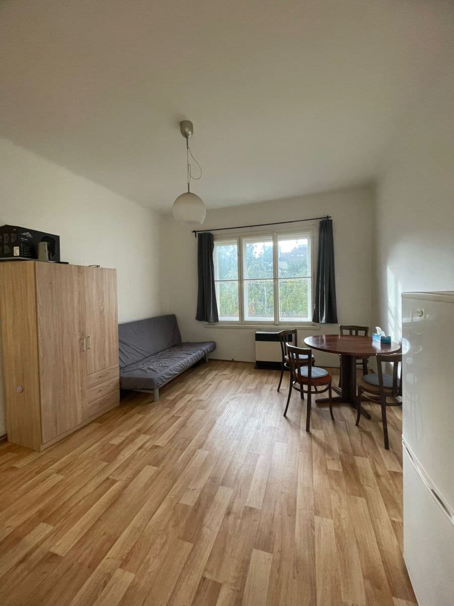 Prenájom bytu 2-izbový 53 m², Podolská, Praha, Praha Prenájom bytu 2-izbový 53 m², Podolská, Praha, Praha