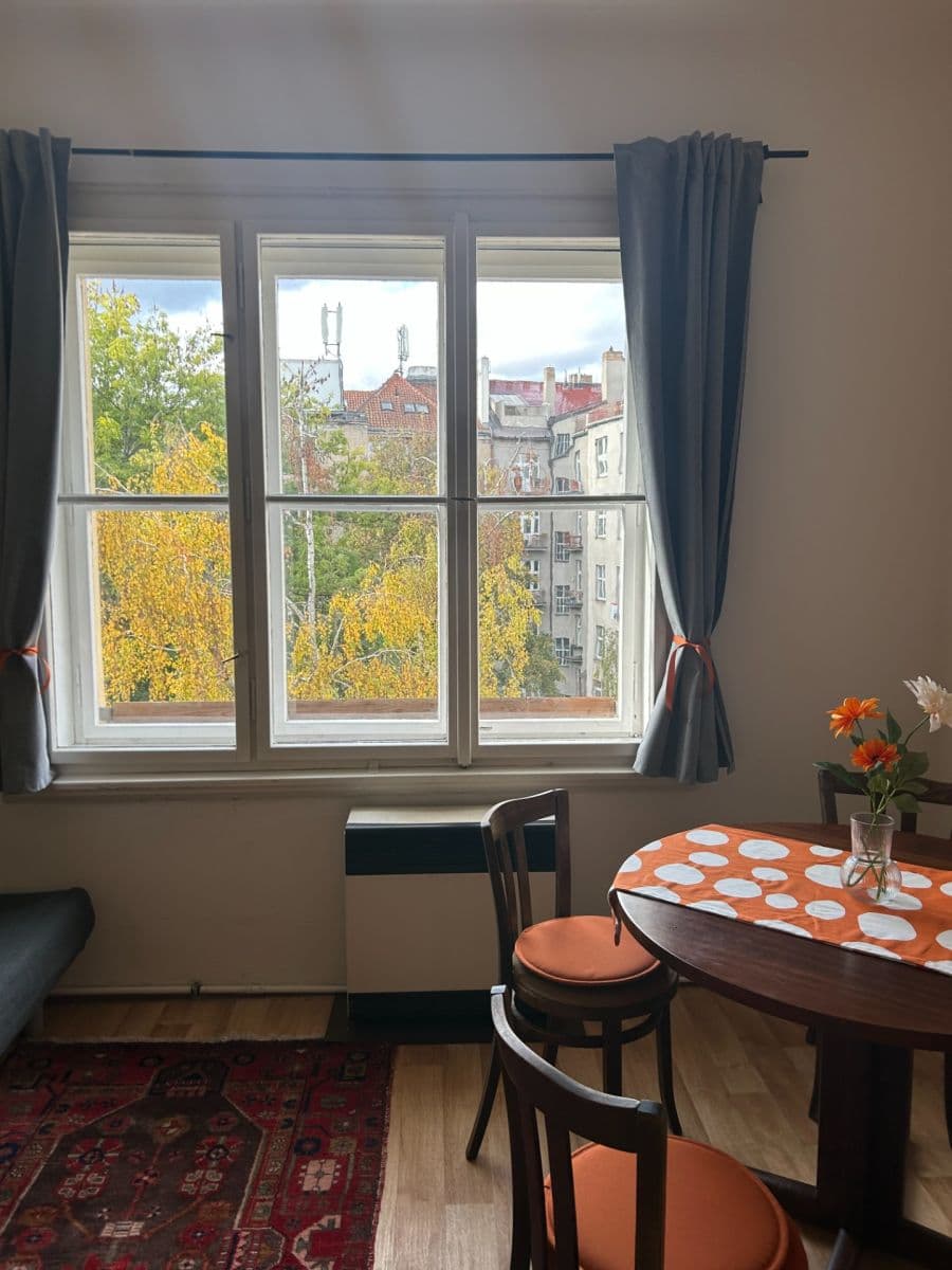 Prenájom bytu 2-izbový 53 m², Podolská, Praha, Praha Prenájom bytu 2-izbový 53 m², Podolská, Praha, Praha