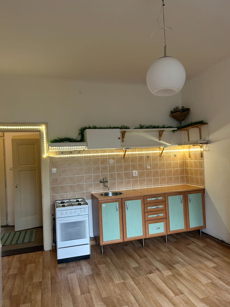 Prenájom bytu 2-izbový 53 m², Podolská, Praha, Praha Prenájom bytu 2-izbový 53 m², Podolská, Praha, Praha