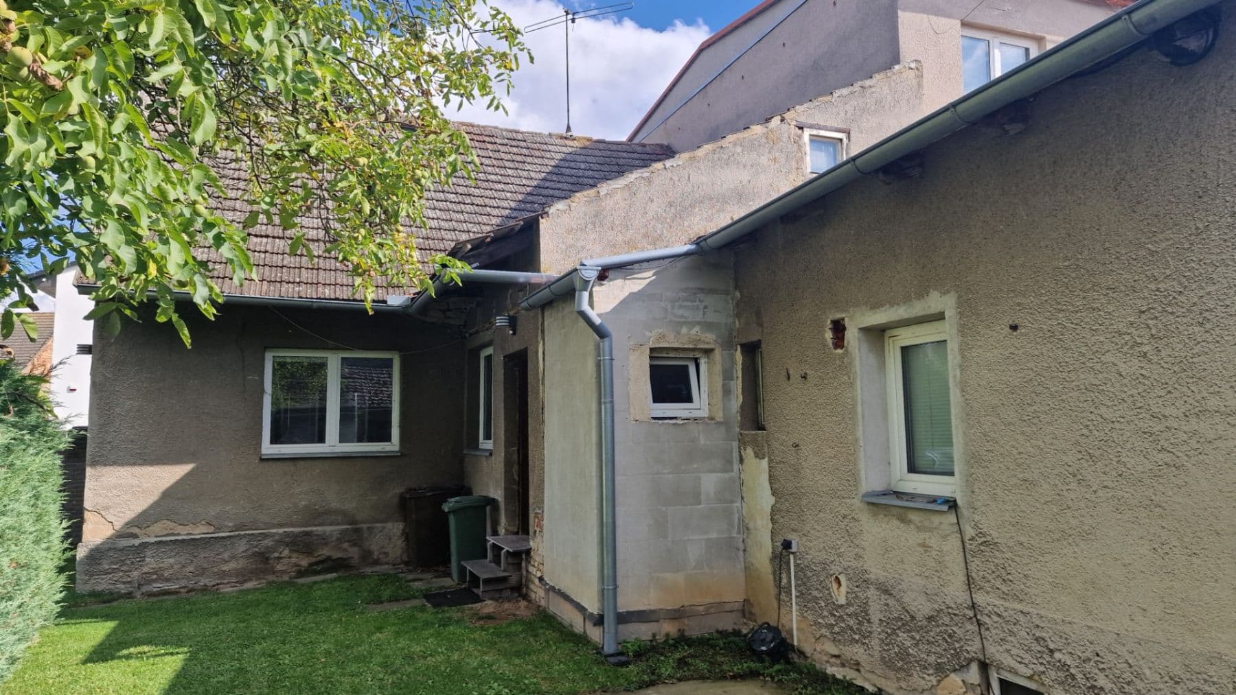 Predaj domu 130 m², pozemek 647 m², A. Jiráska, Jeneč, Středočeský kraj Predaj domu 130 m², pozemek 647 m², A. Jiráska, Jeneč, Středočeský kraj