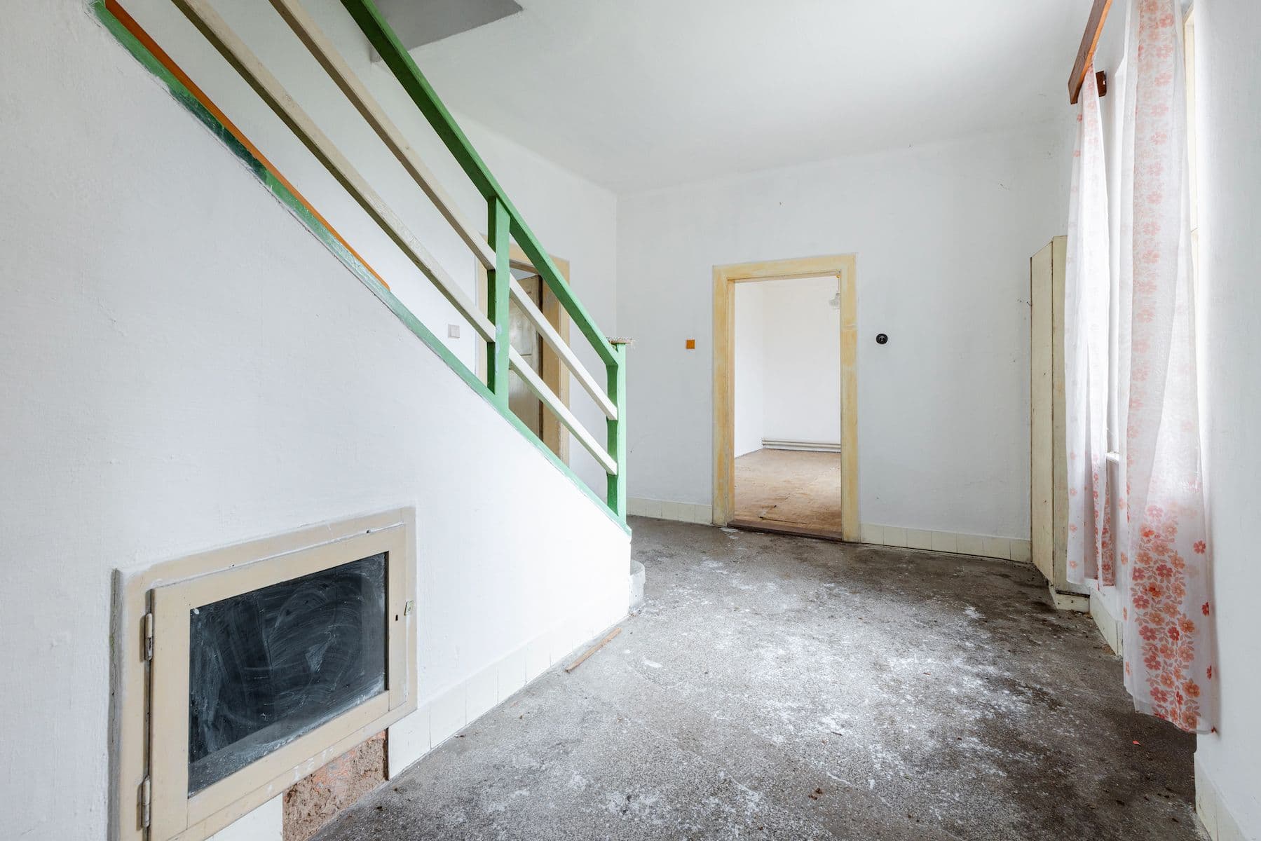 Predaj domu 185 m², pozemek 702 m², Kolmá, Chrást, Plzeňský kraj Predaj domu 185 m², pozemek 702 m², Kolmá, Chrást, Plzeňský kraj