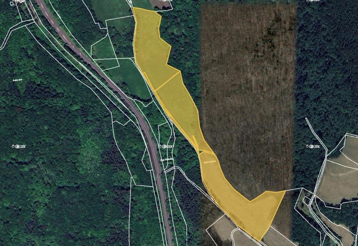 Predaj pozemku 116.519 m², Velemín, Ústecký kraj Predaj pozemku 116.519 m², Velemín, Ústecký kraj