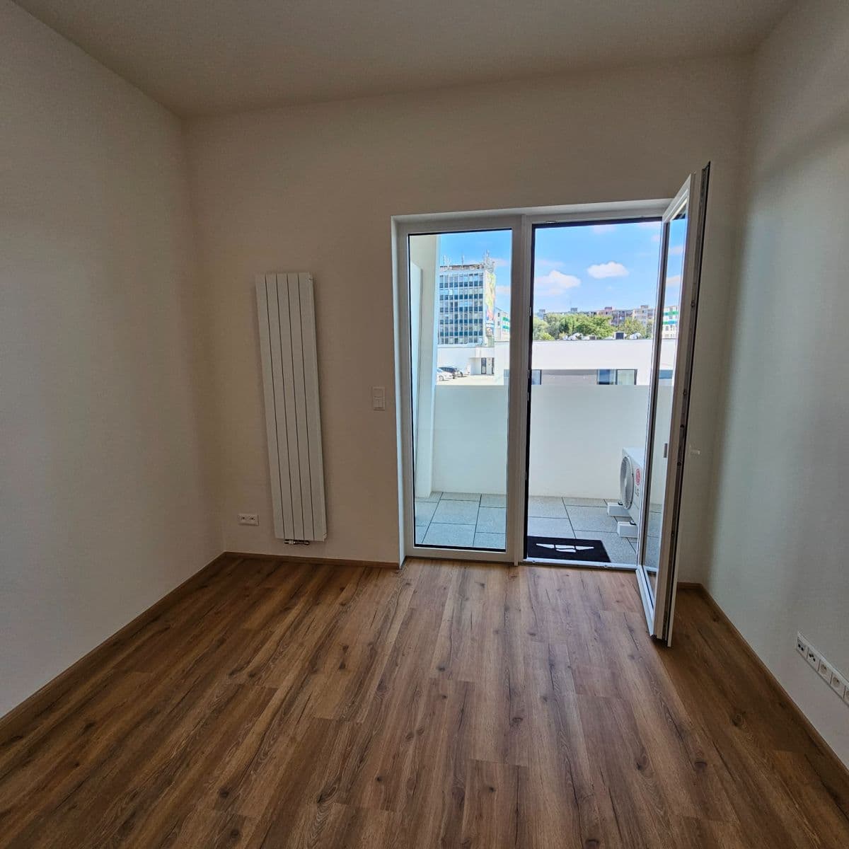 Prenájom bytu 1-izbový 29 m², Komárovská, Brno, Jihomoravský kraj Prenájom bytu 1-izbový 29 m², Komárovská, Brno, Jihomoravský kraj