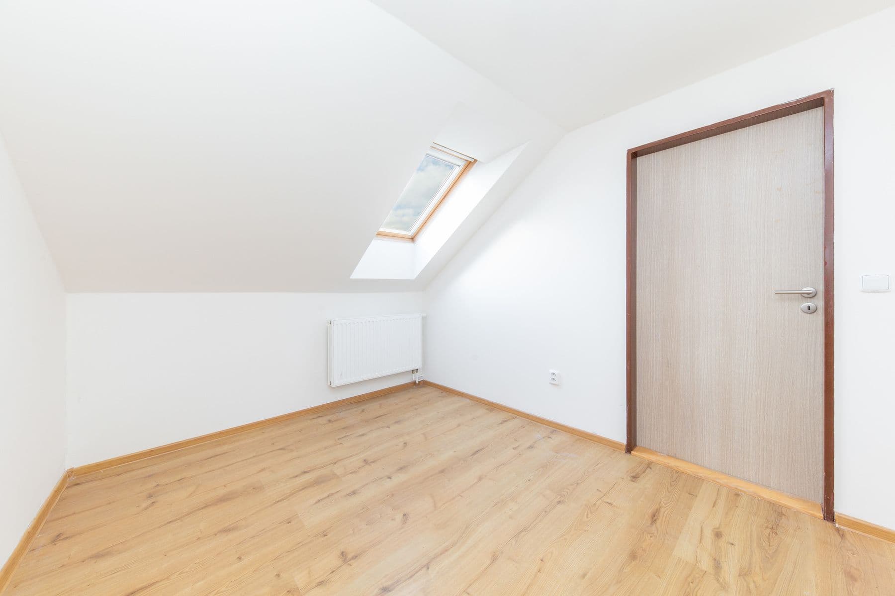 Predaj bytu 3-izbový 66 m², Interbrigadistů, Říkovice, Olomoucký kraj Predaj bytu 3-izbový 66 m², Interbrigadistů, Říkovice, Olomoucký kraj