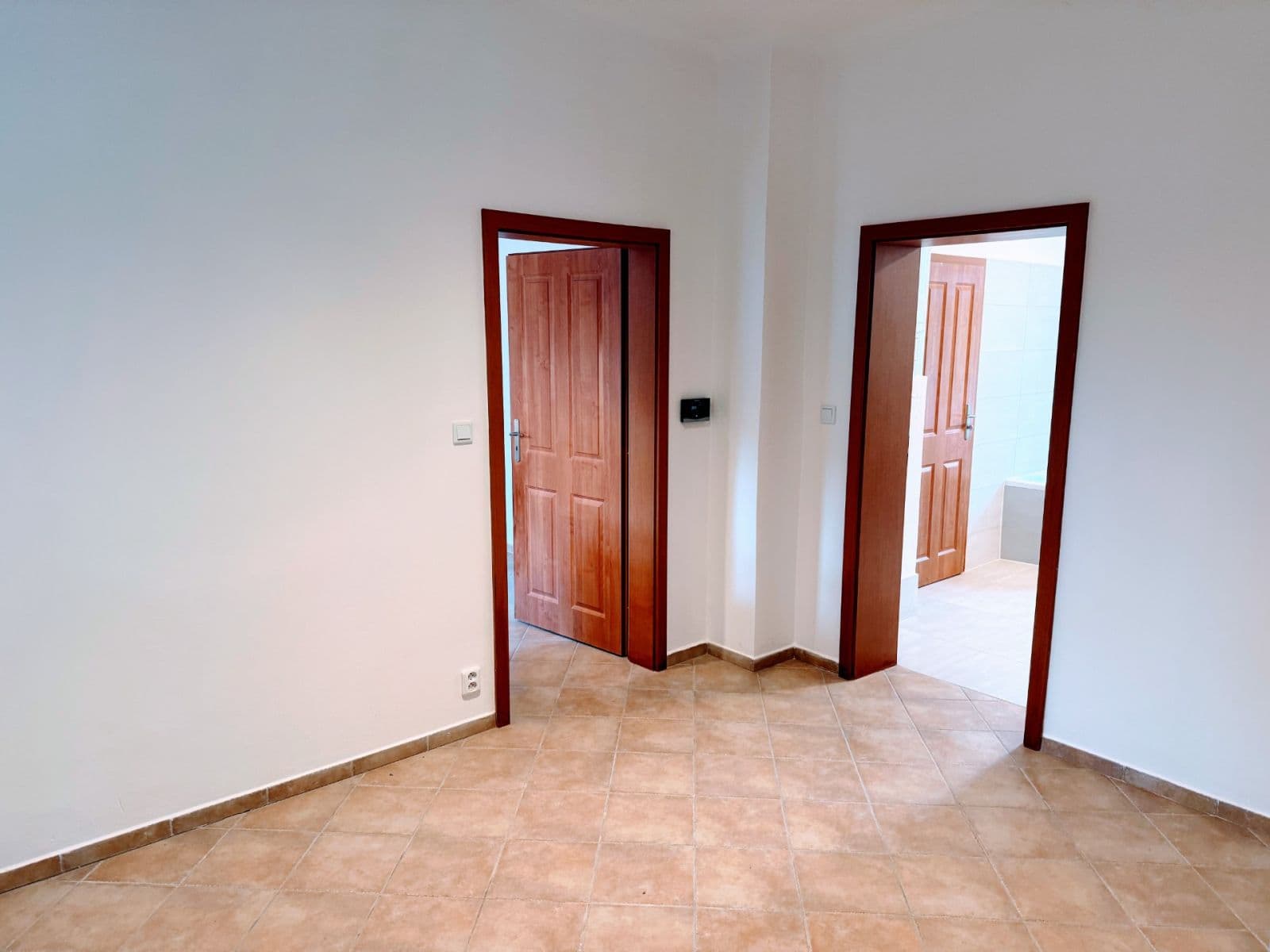 Prenájom bytu 2-izbový 57 m², Komenského, Černošice, Středočeský kraj Prenájom bytu 2-izbový 57 m², Komenského, Černošice, Středočeský kraj