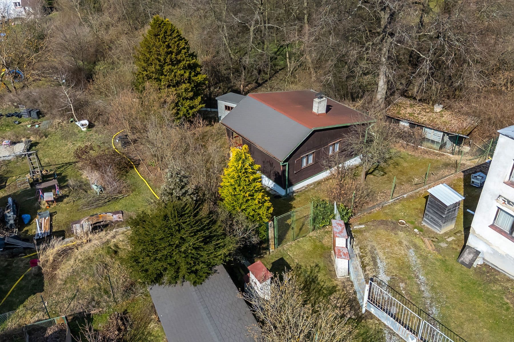 Predaj rekreačného objektu 50 m², pozemek 409 m², Psáry, Středočeský kraj Predaj rekreačného objektu 50 m², pozemek 409 m², Psáry, Středočeský kraj