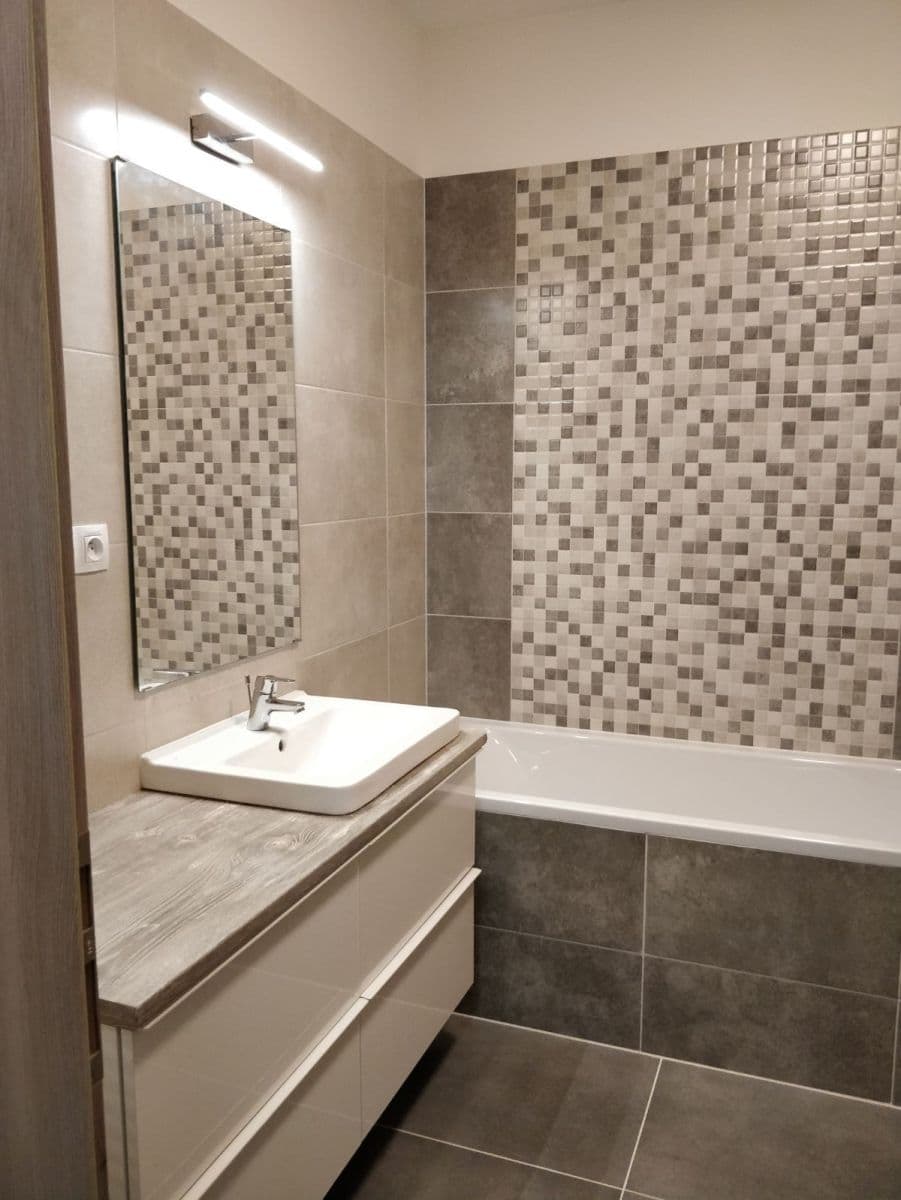 Prenájom bytu 2-izbový 56 m², Sazovická, Praha, Praha Prenájom bytu 2-izbový 56 m², Sazovická, Praha, Praha