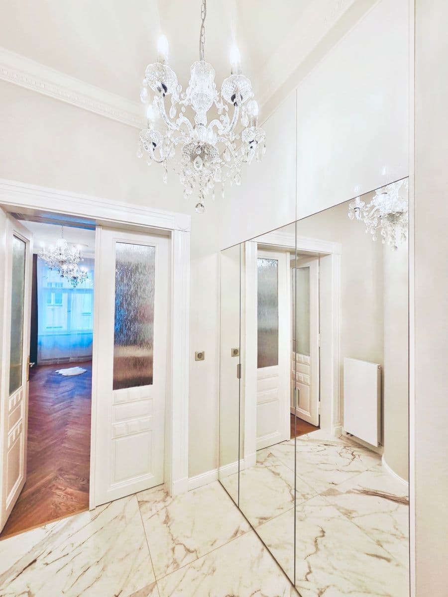 Predaj bytu 2-izbový 48 m², Orelská, Praha, Praha Predaj bytu 2-izbový 48 m², Orelská, Praha, Praha