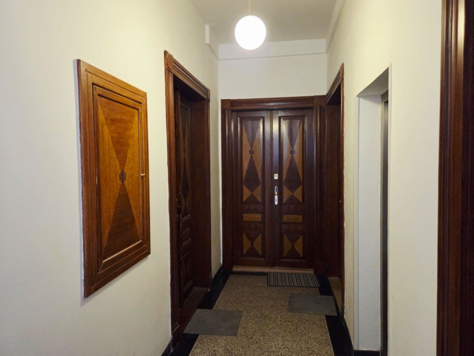 Predaj bytu 2-izbový 48 m², Orelská, Praha, Praha Predaj bytu 2-izbový 48 m², Orelská, Praha, Praha